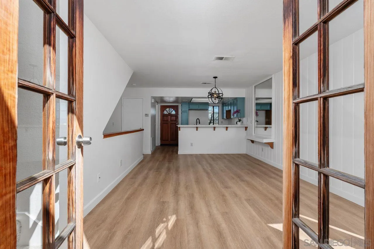9250 Towne Centre Drive Unit 6