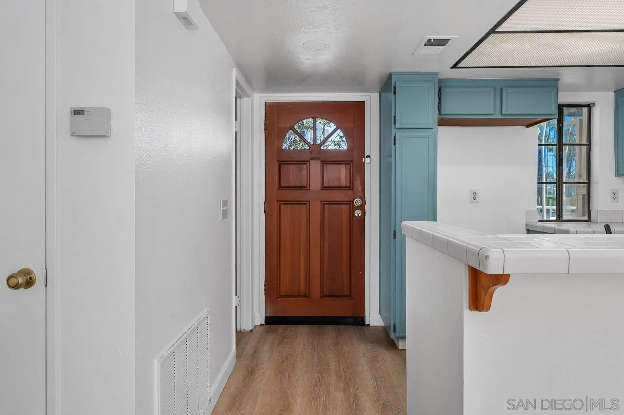 9250 Towne Centre Drive Unit 6