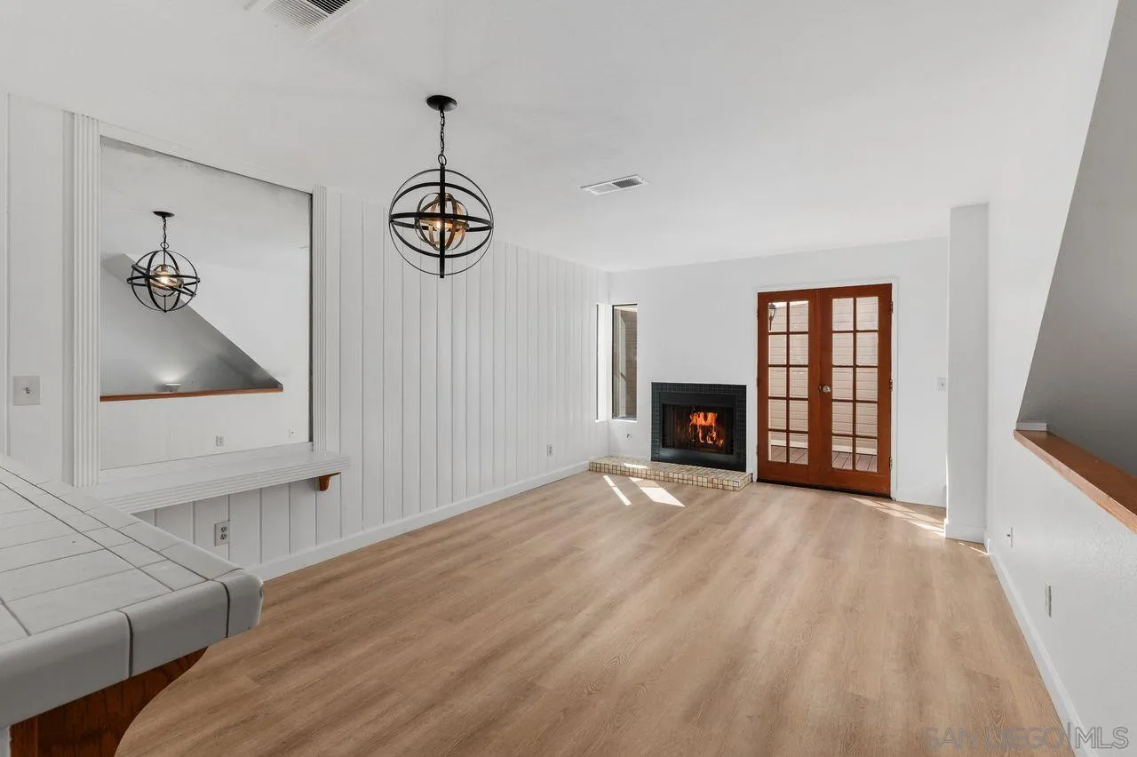 9250 Towne Centre Drive Unit 6