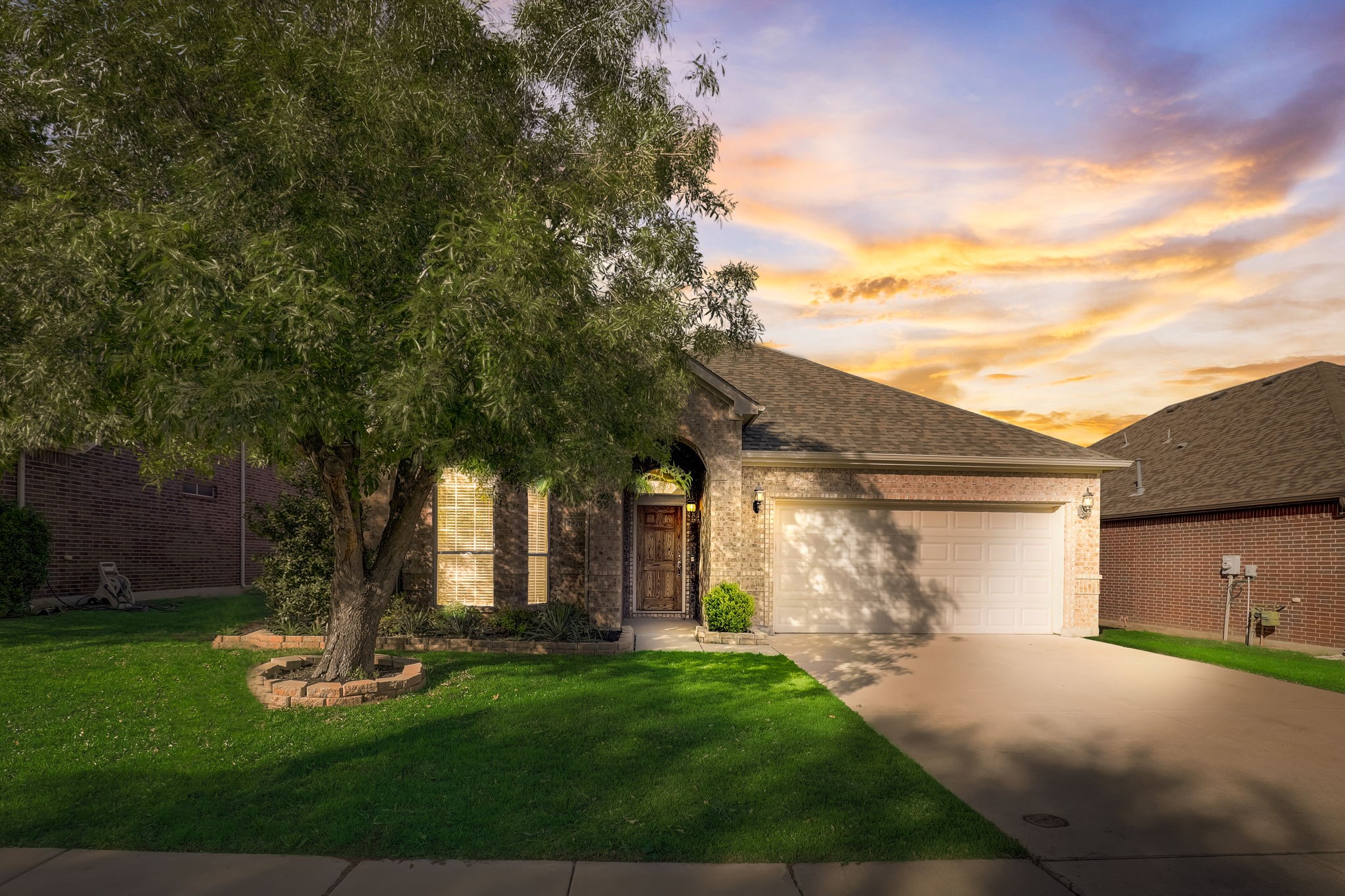 2829 Thorncreek Lane