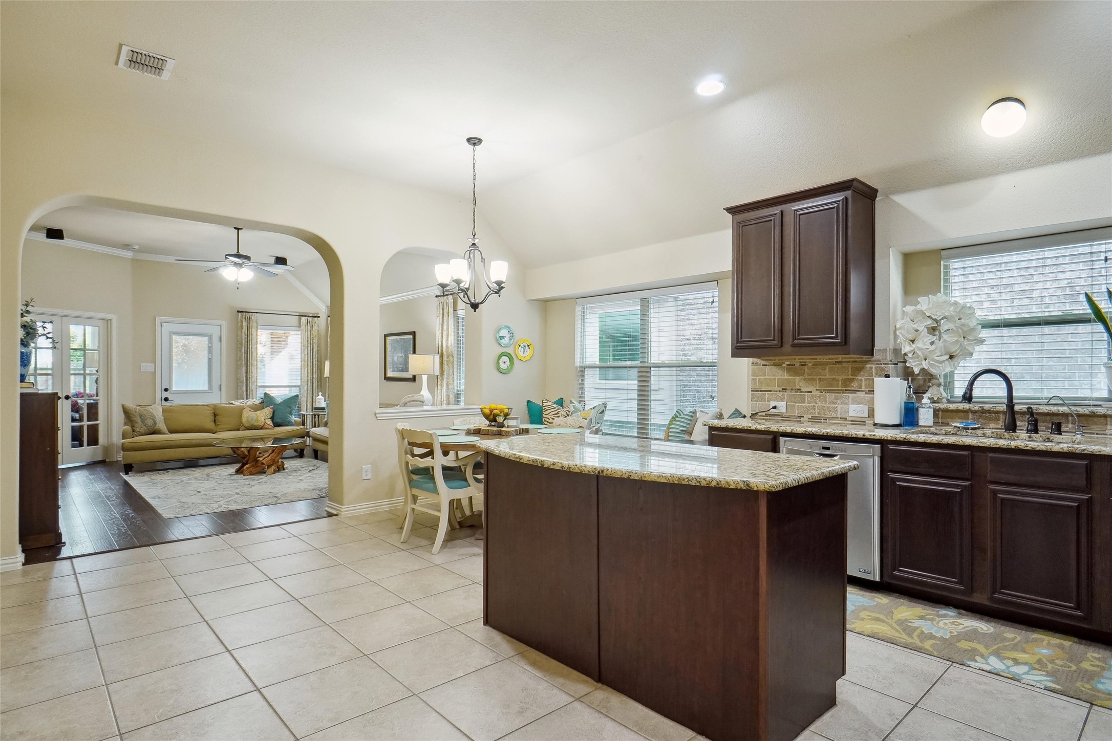 1225 Realoaks Drive