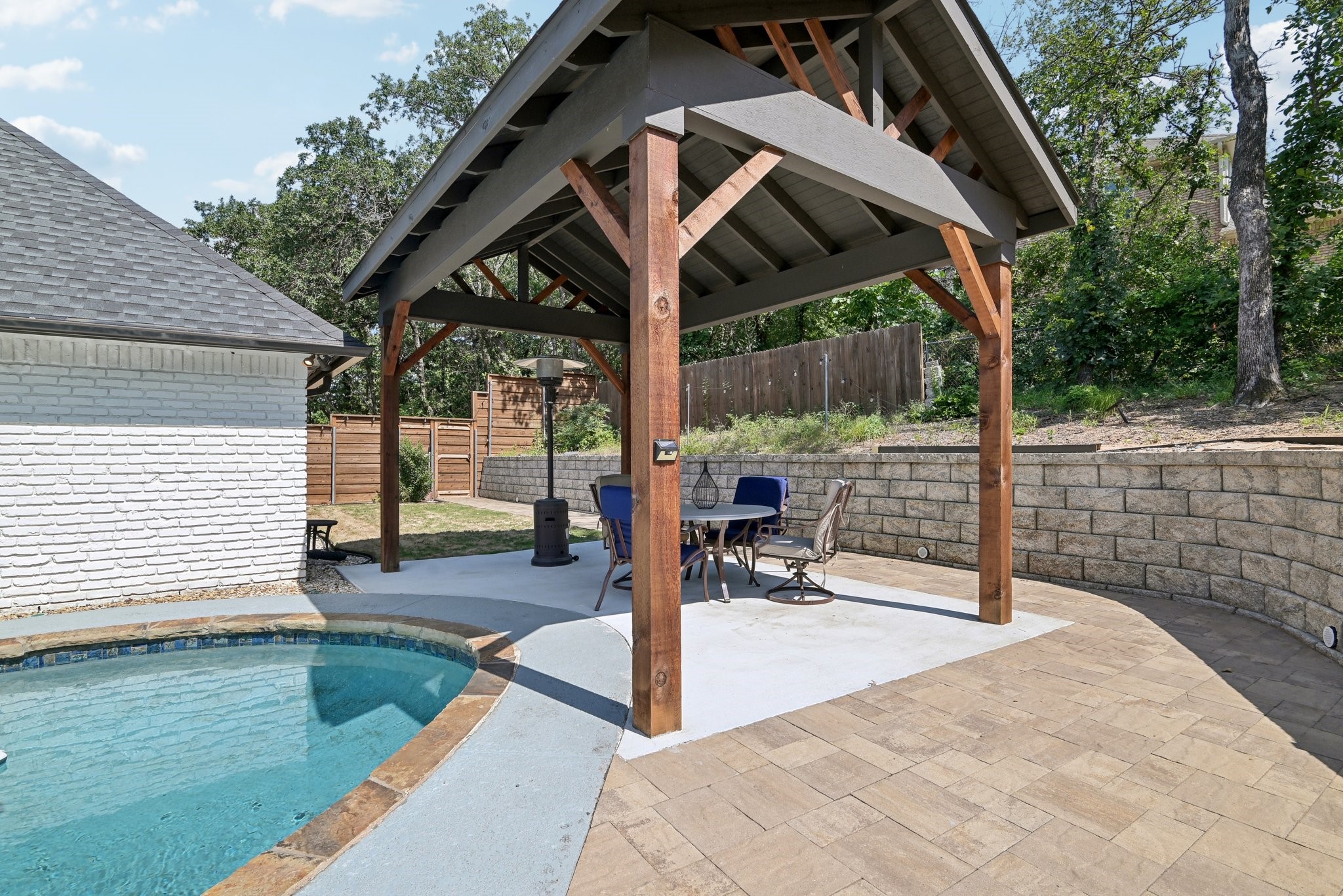 1510 N Pearson Lane