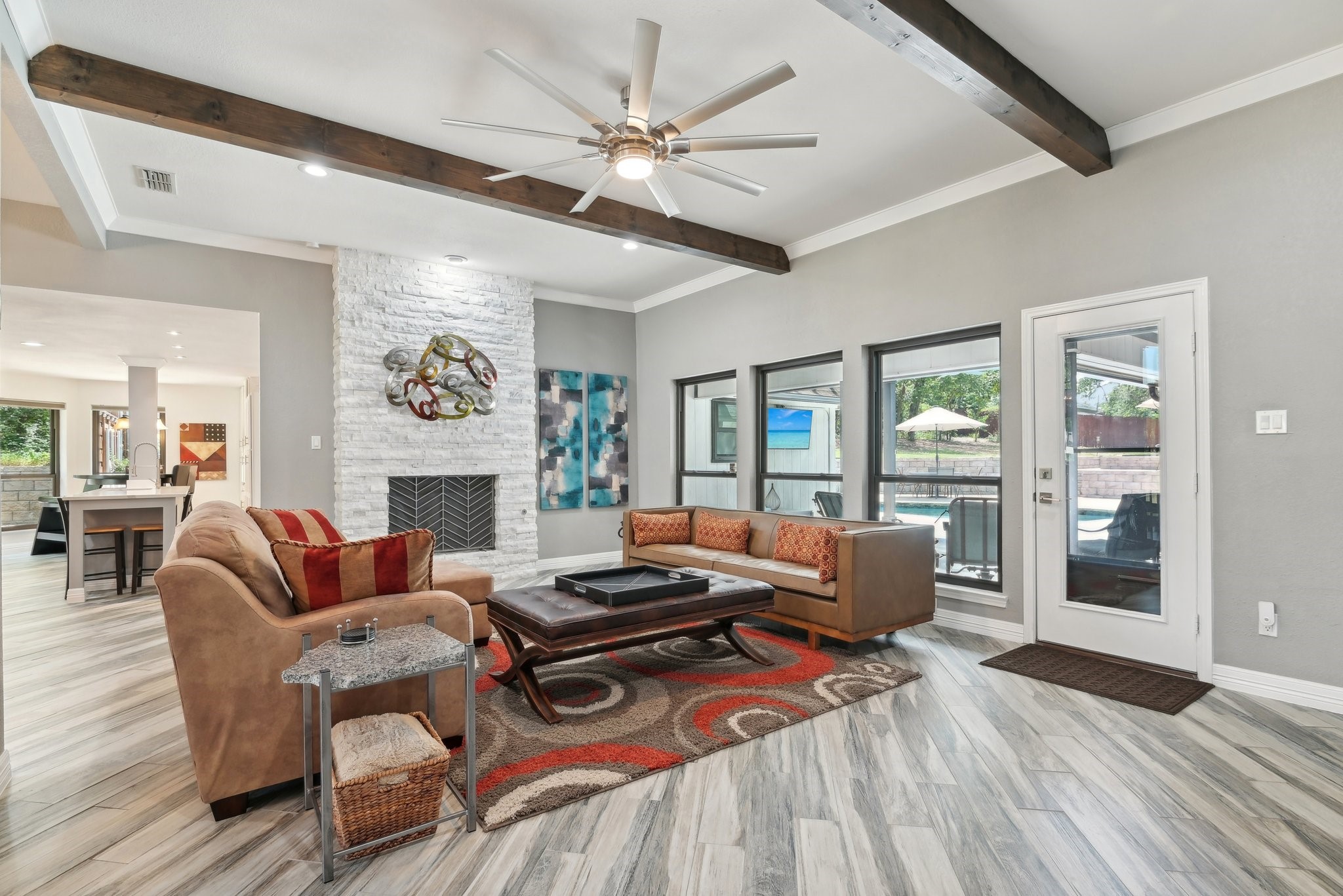 1510 N Pearson Lane