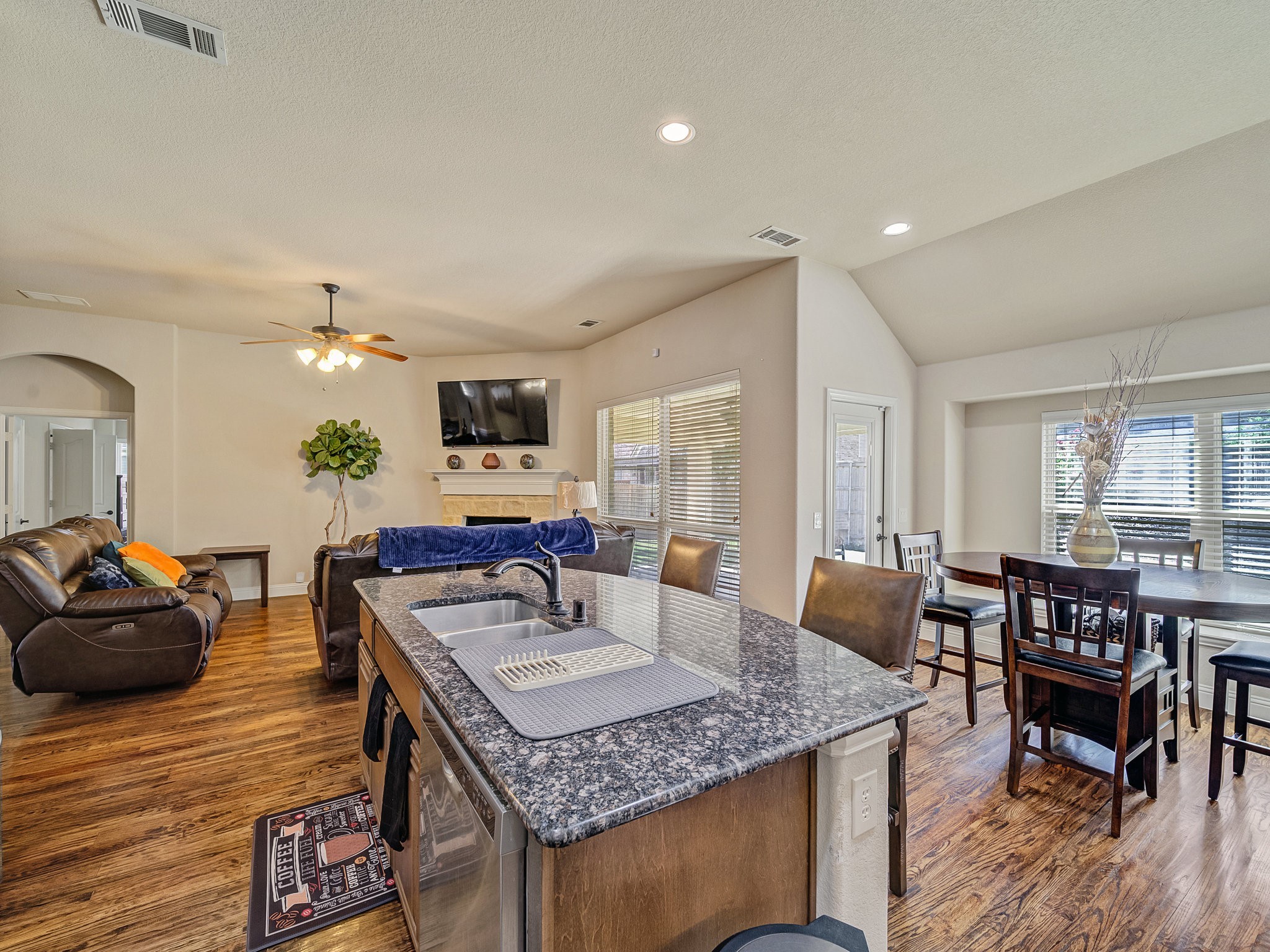 4306 Carnation Lane