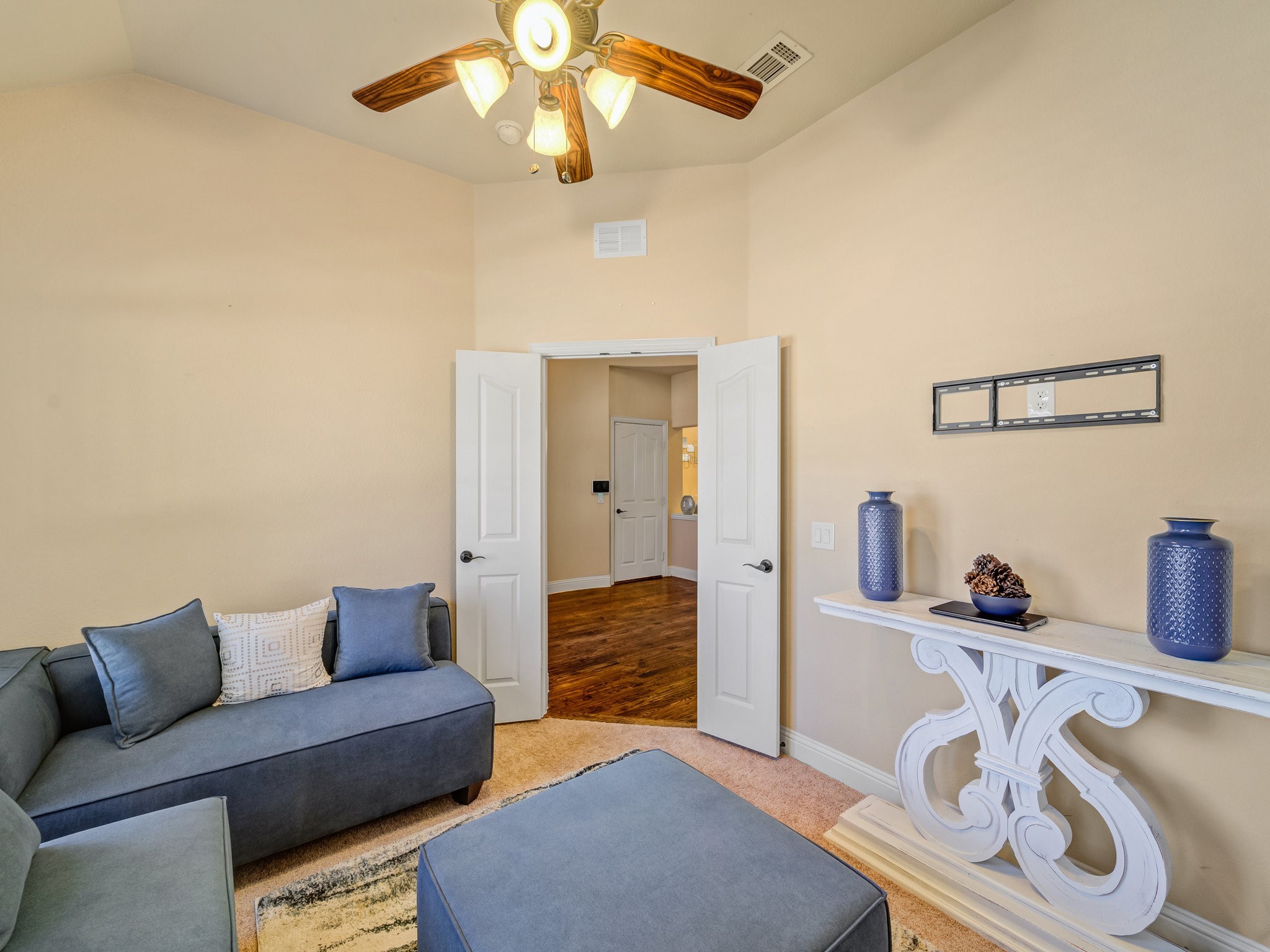 4306 Carnation Lane
