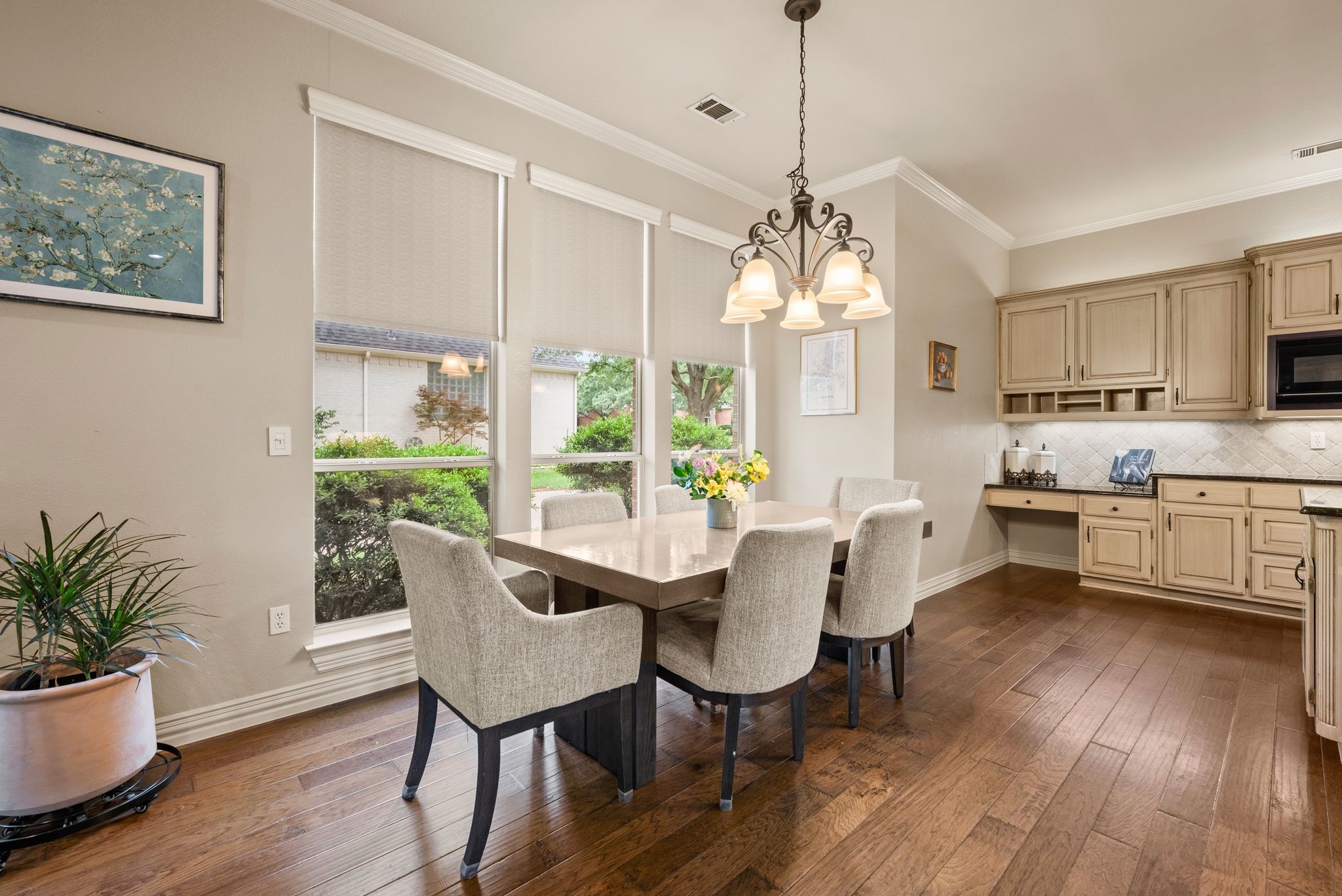 941 Canterbury Lane