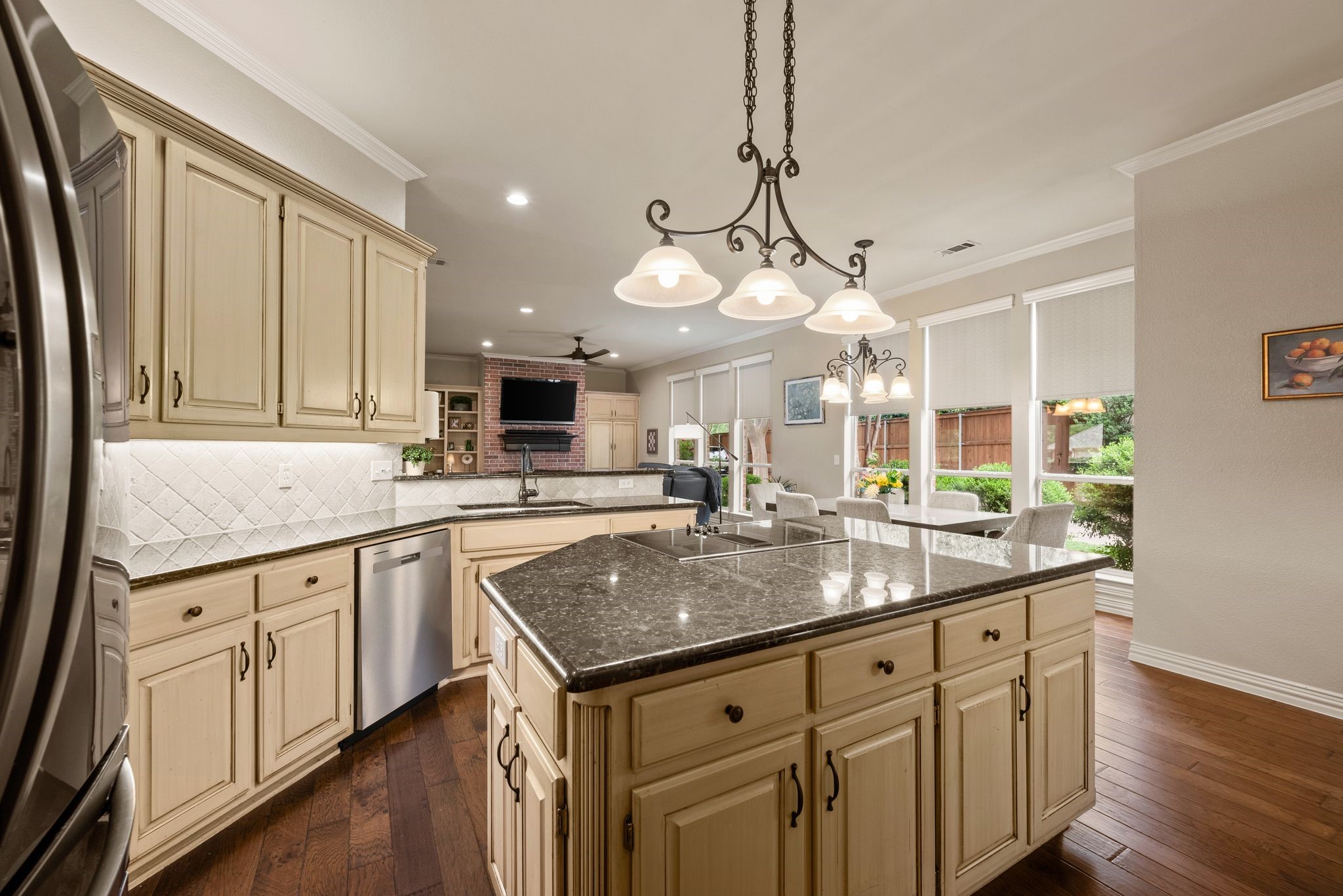 941 Canterbury Lane