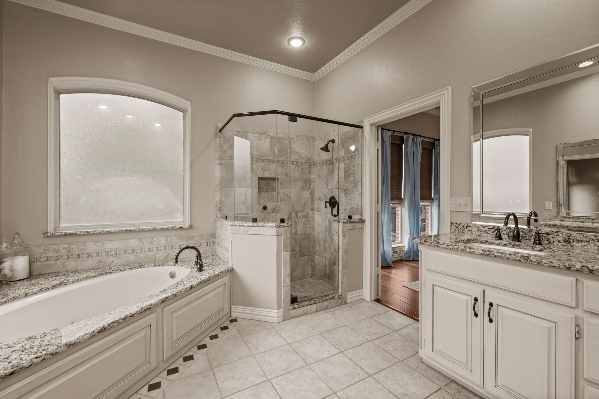 941 Canterbury Lane