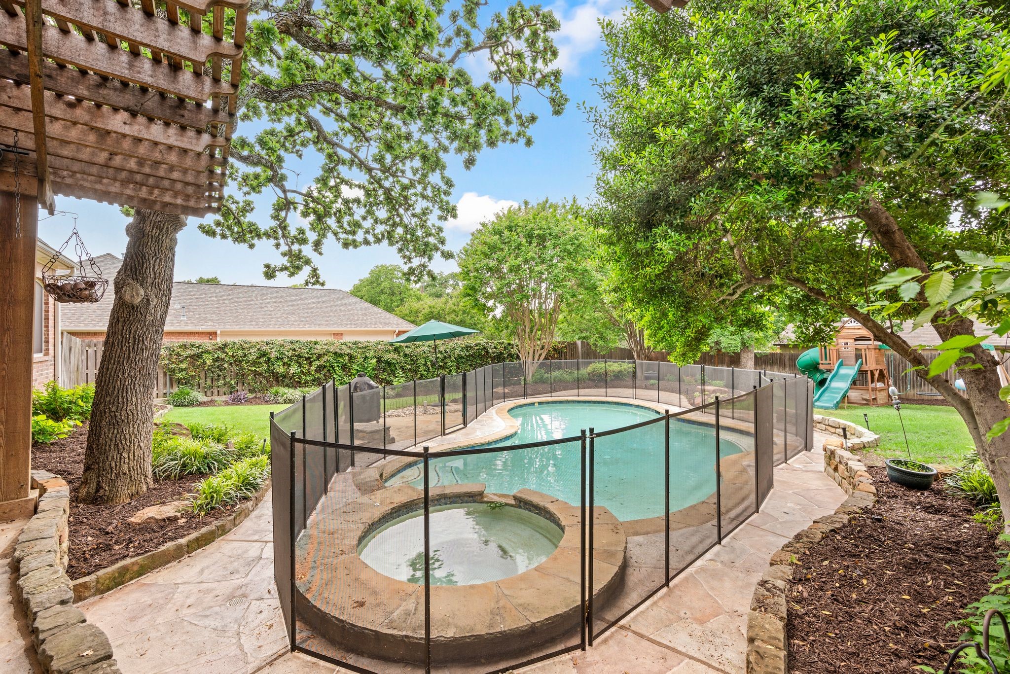 941 Canterbury Lane
