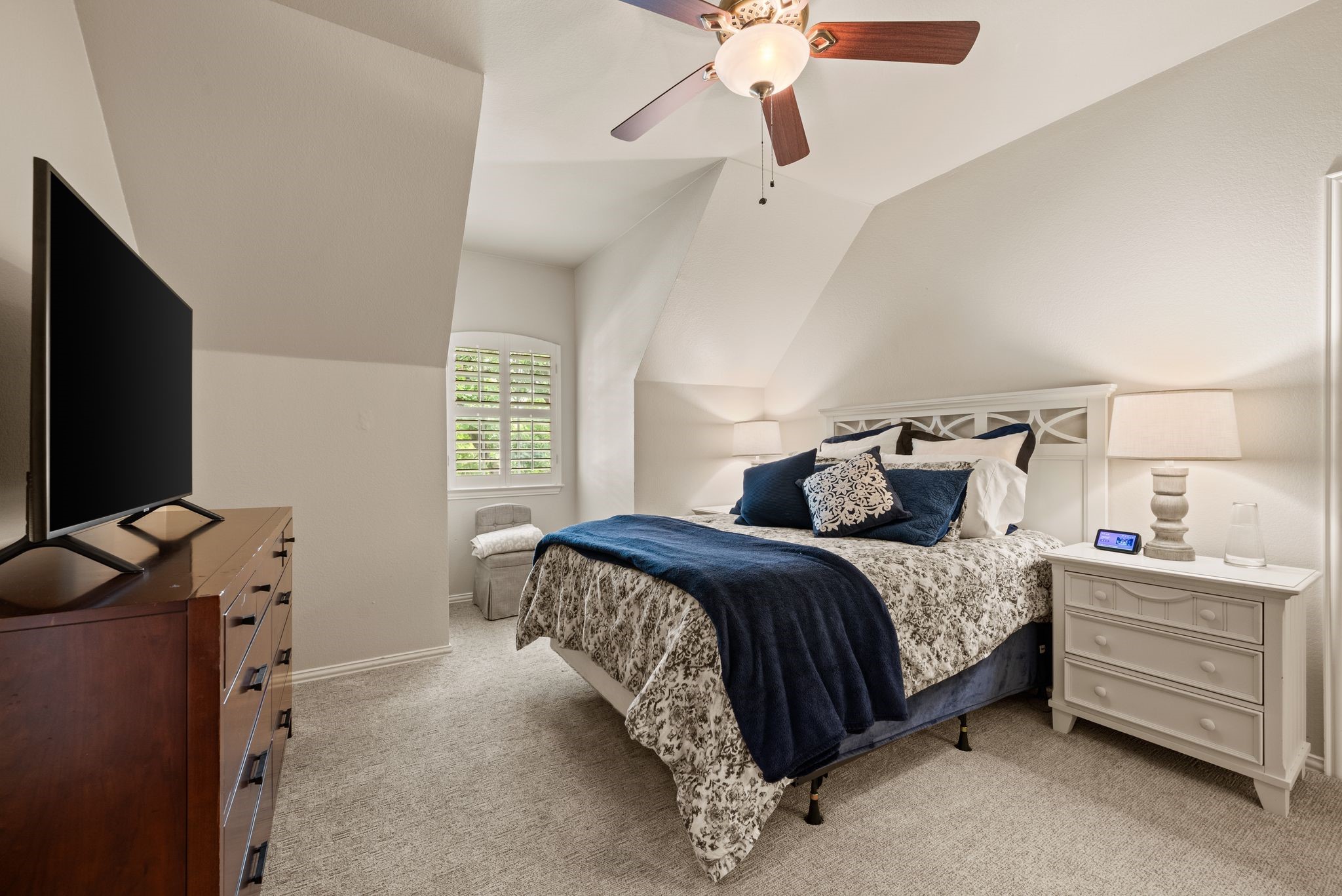941 Canterbury Lane