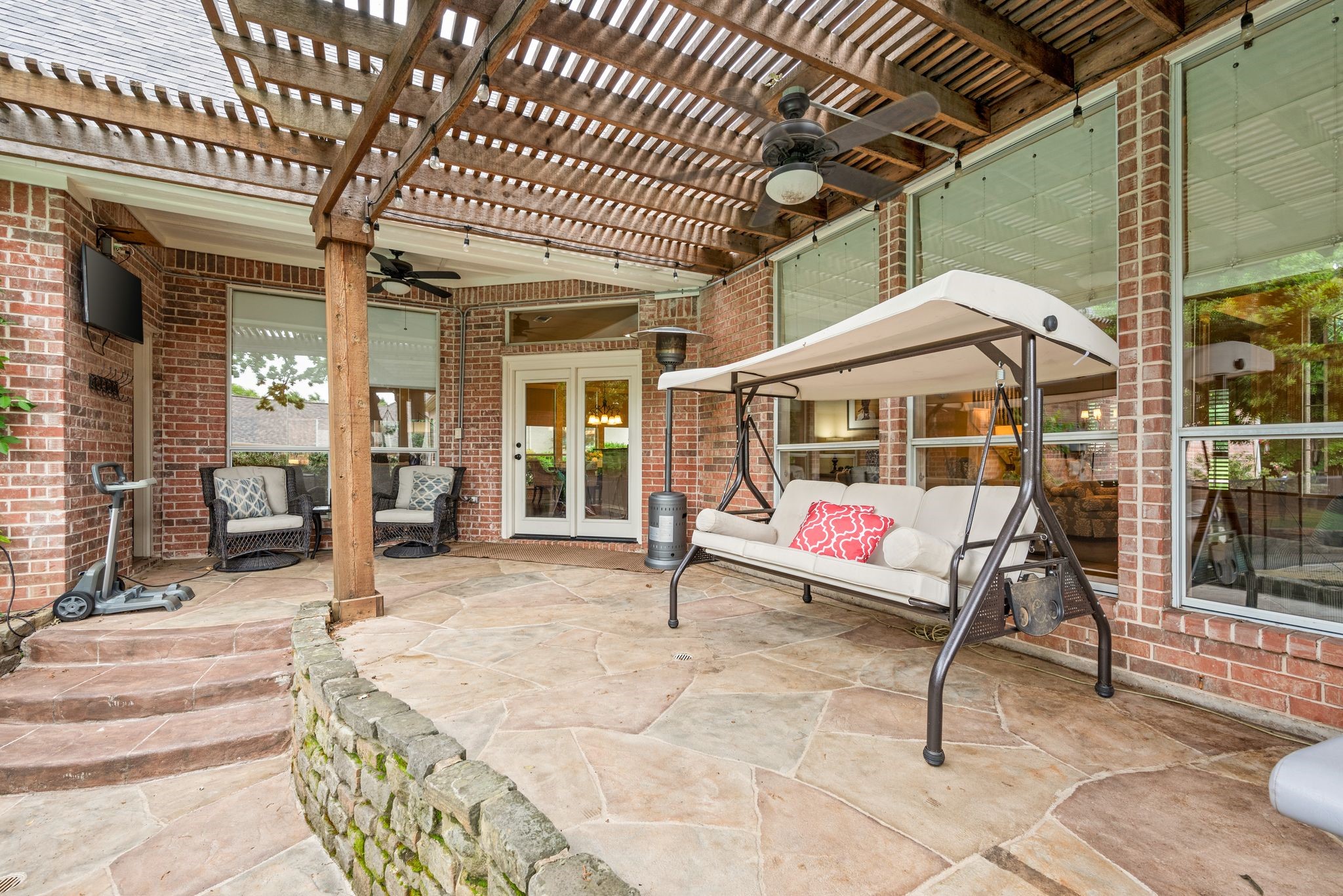 941 Canterbury Lane
