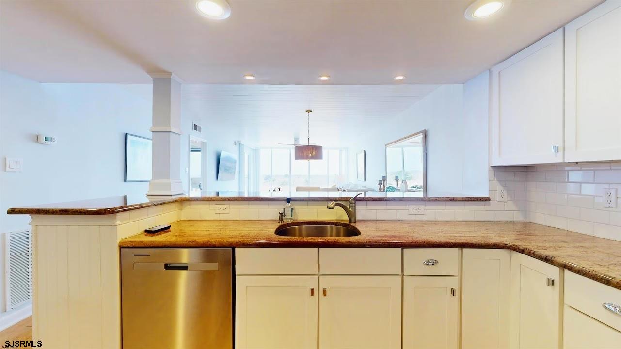 4540 W Brigantine Ave Ave Unit: N208