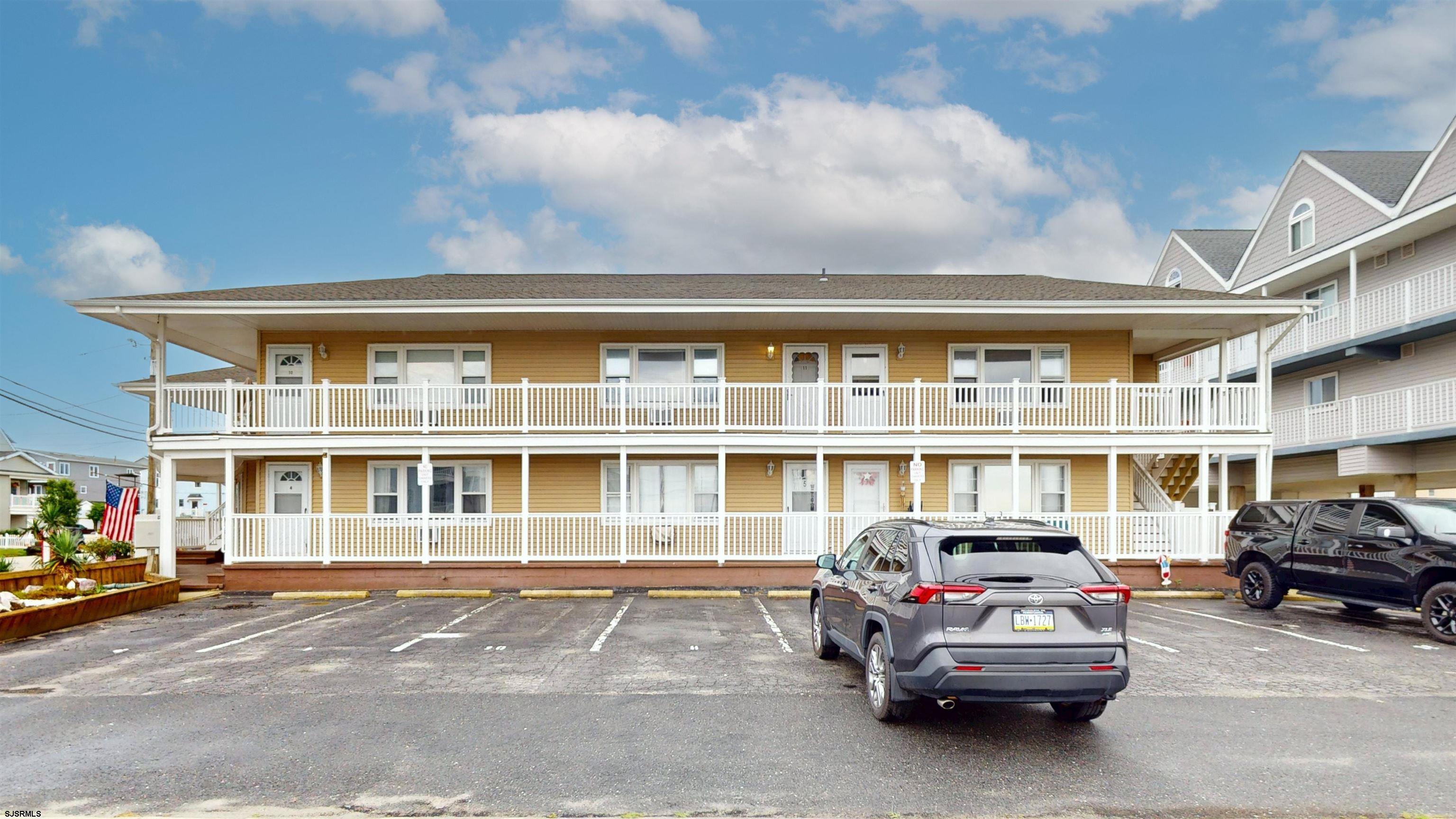 1203-7 Beach Ave E Ave Unit: 4