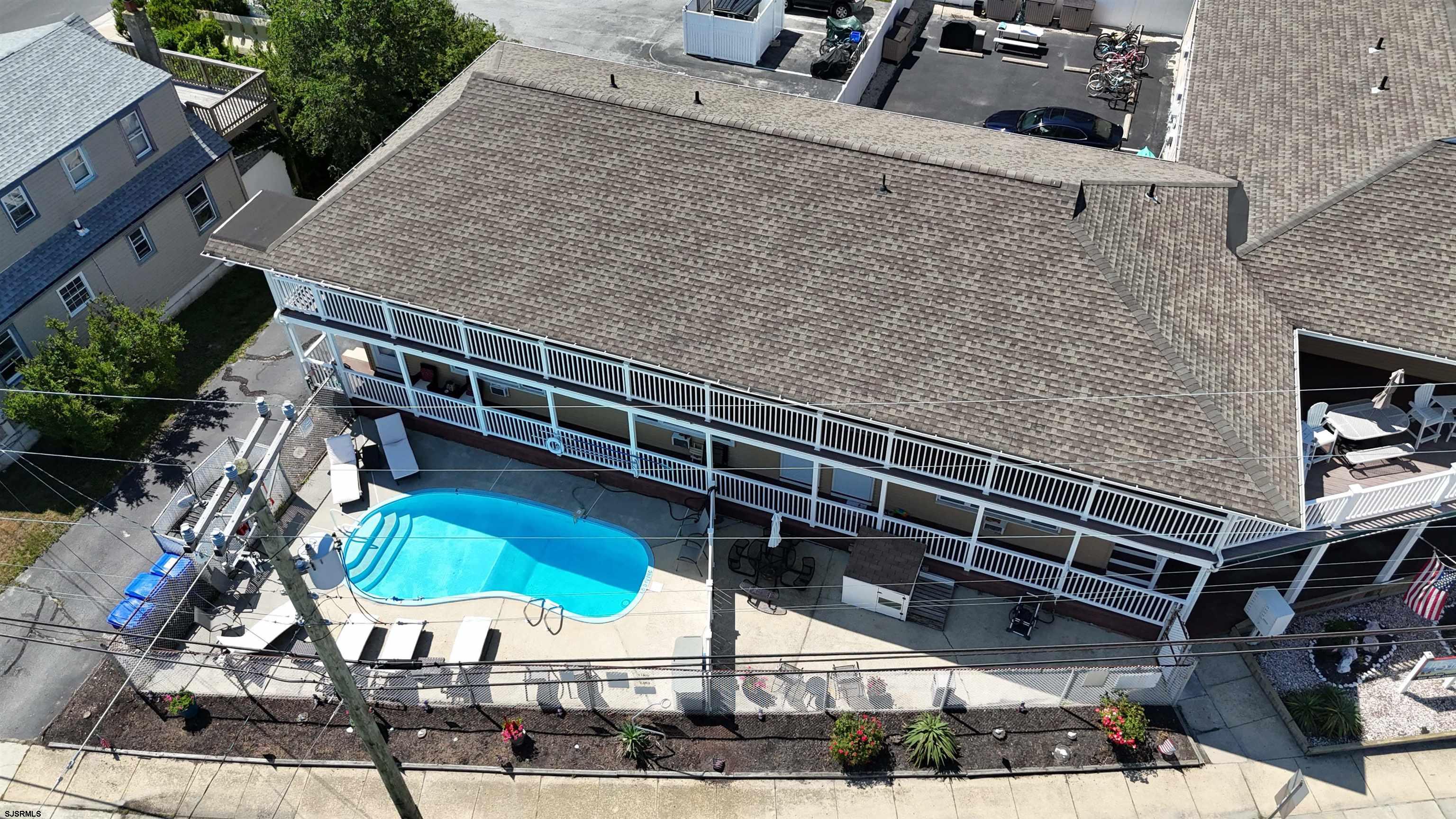 1203-7 Beach Ave E Ave Unit: 4