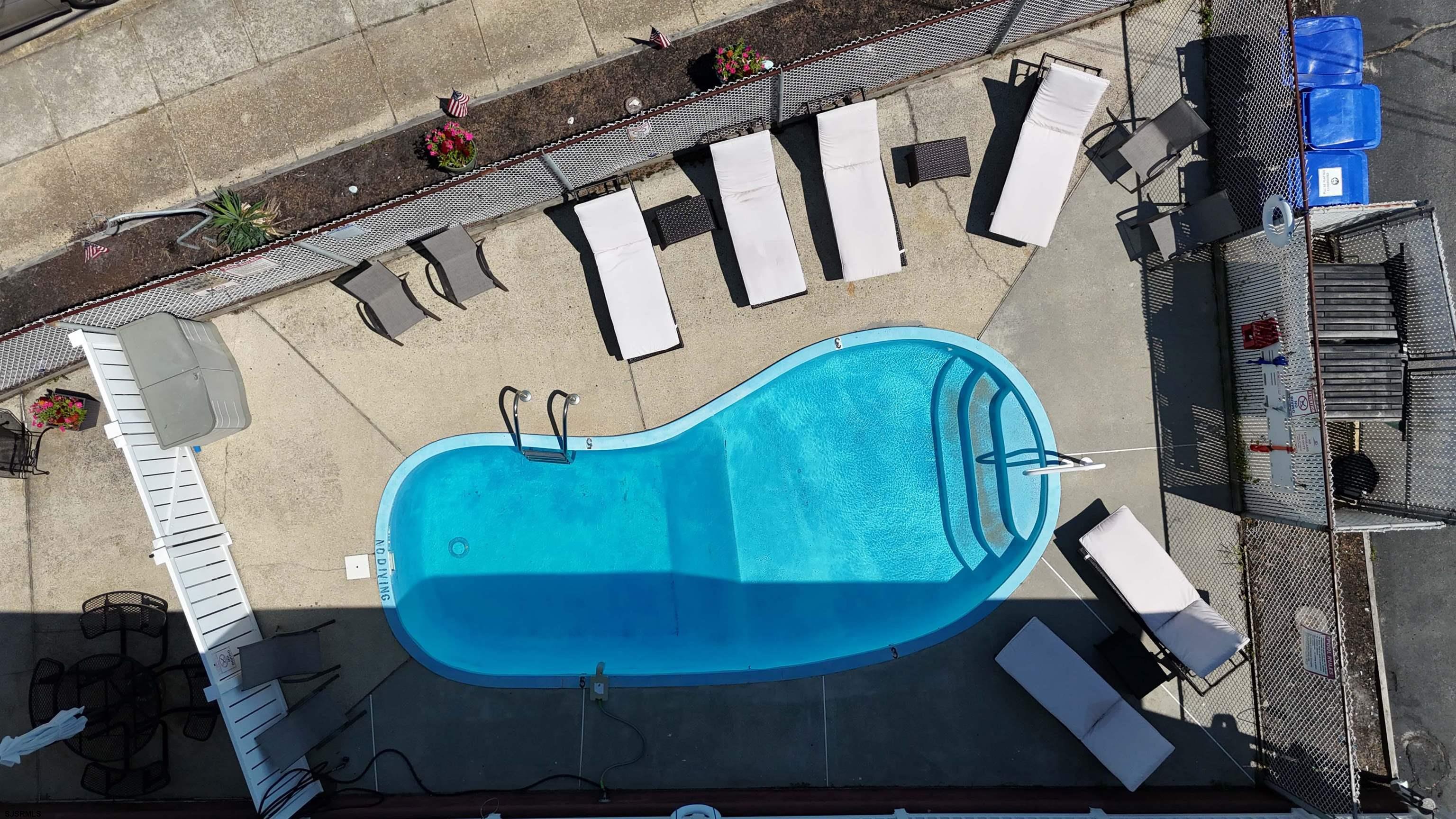 1203-7 Beach Ave E Ave Unit: 4