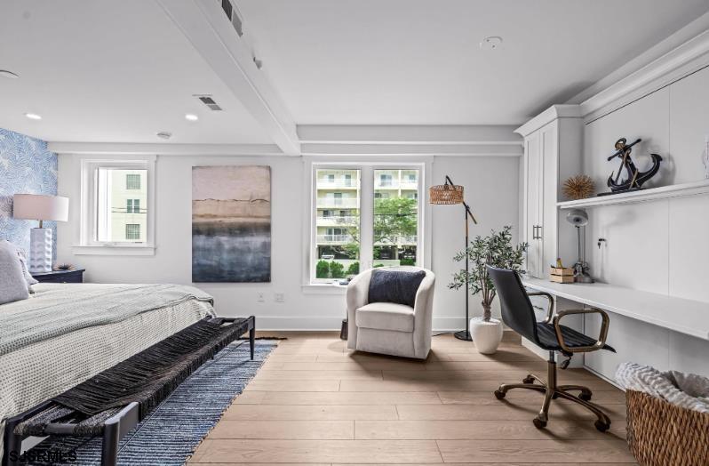 321 6th St S Street Unit: 16