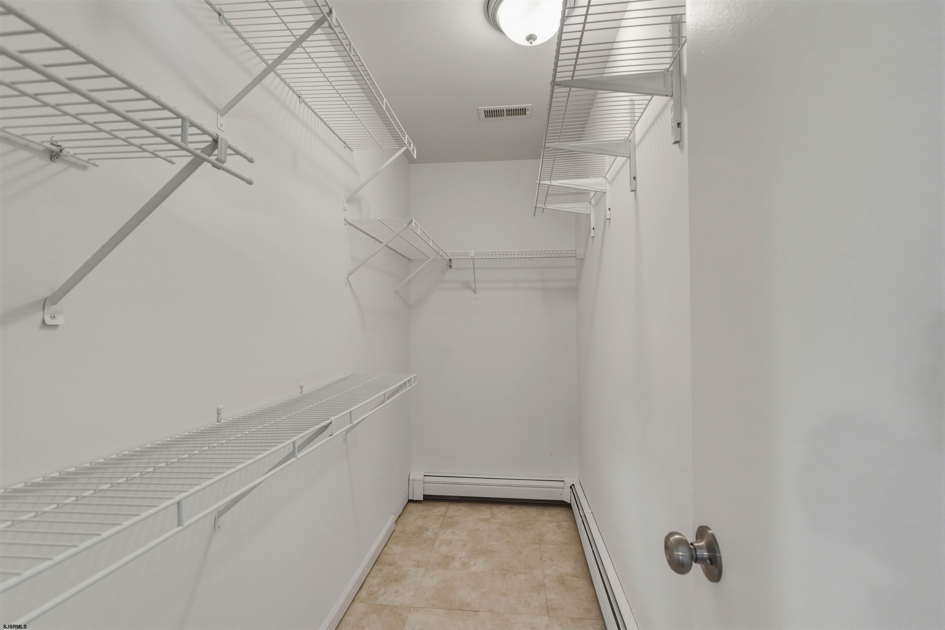 715 Lafayette