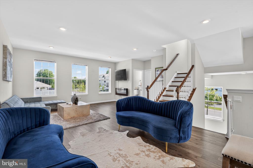 30 AUTUMN PARK DRIVE