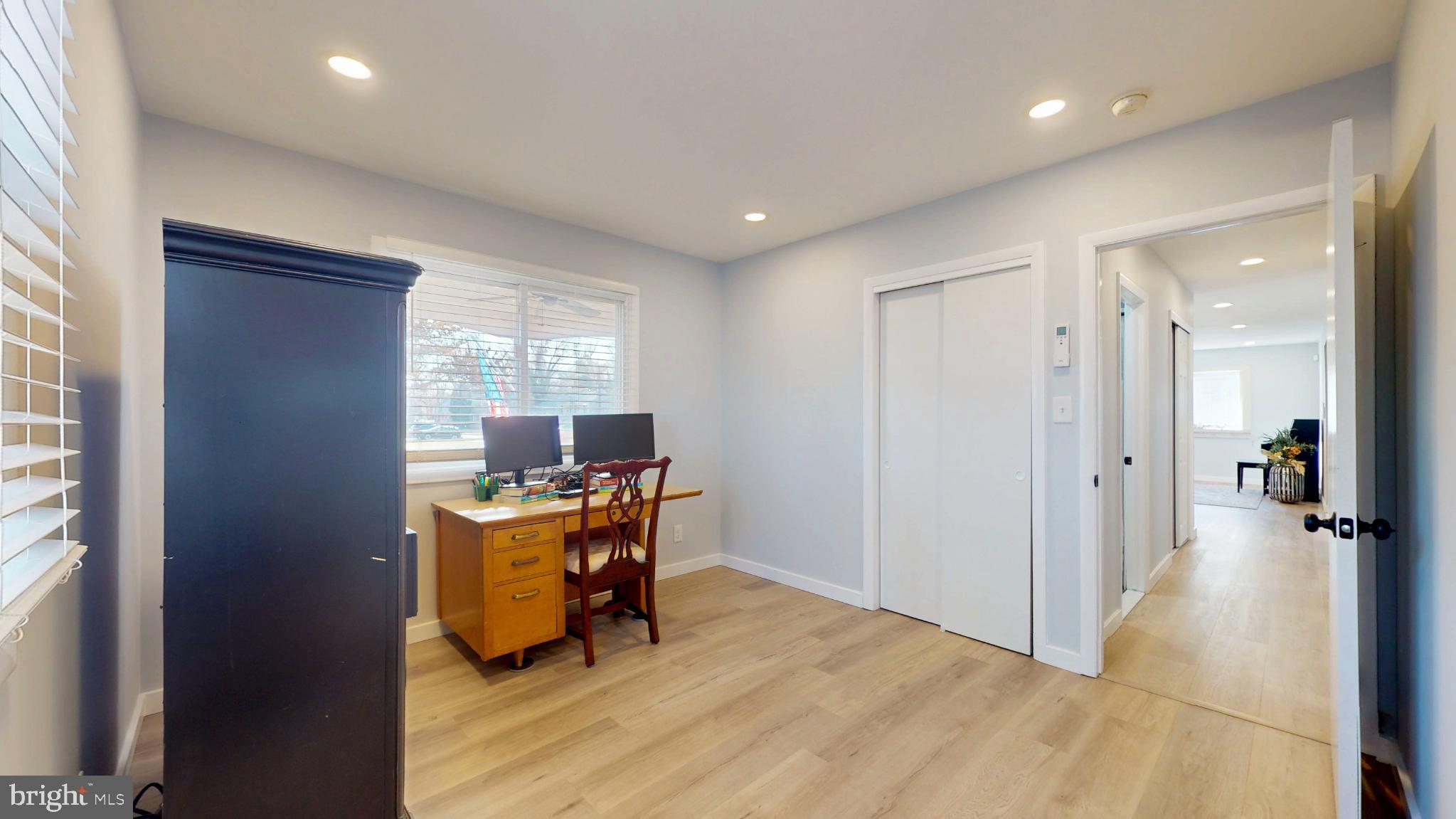 316 N WOODSTOCK DRIVE
