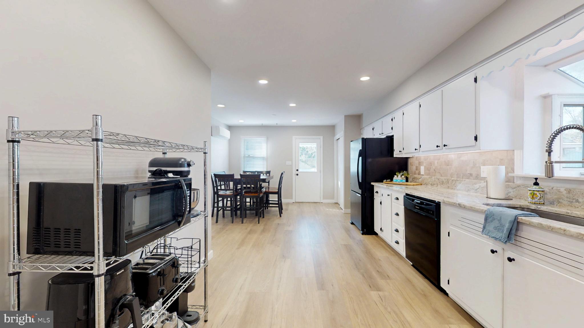 316 N WOODSTOCK DRIVE