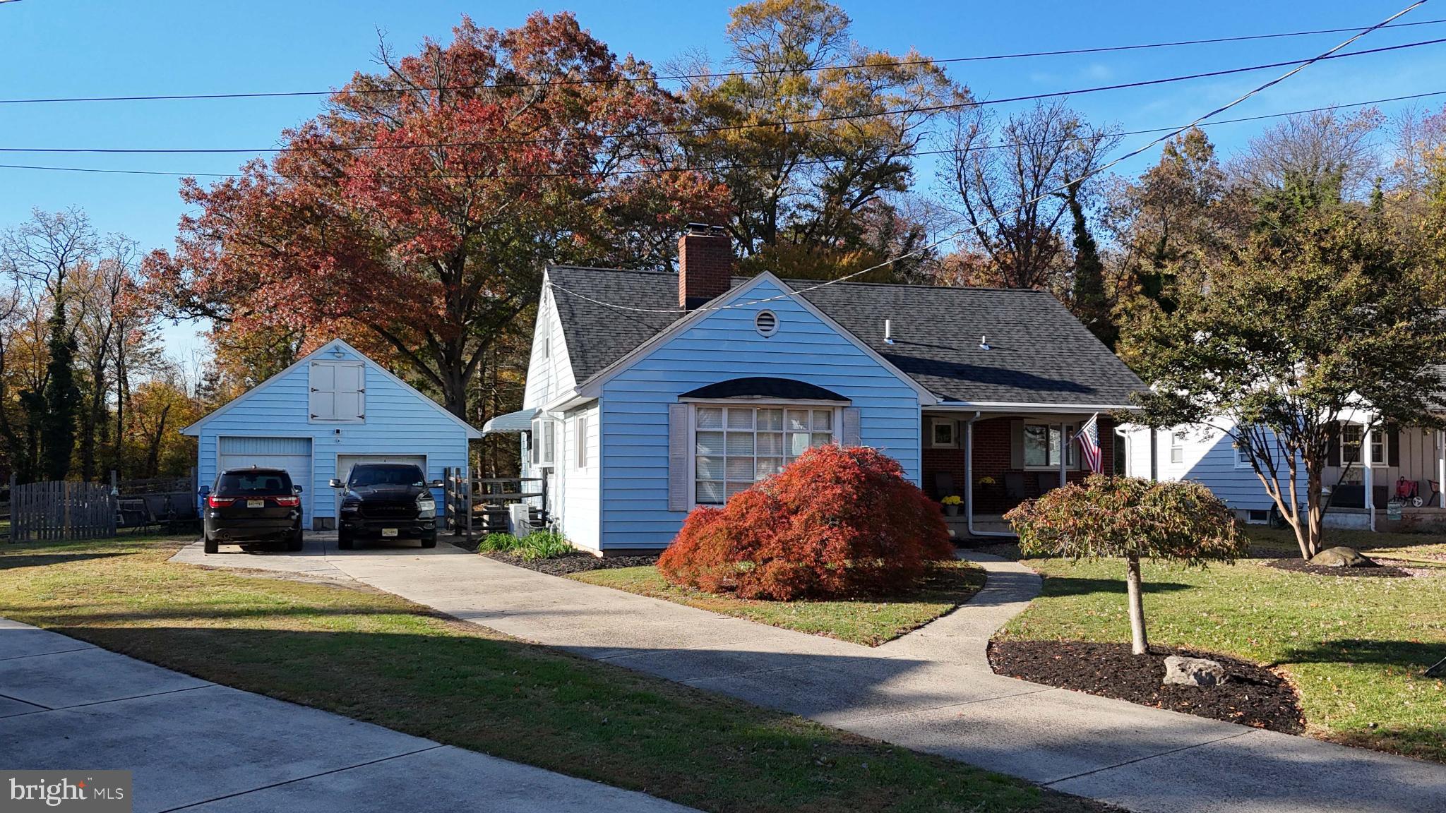 316 N WOODSTOCK DRIVE