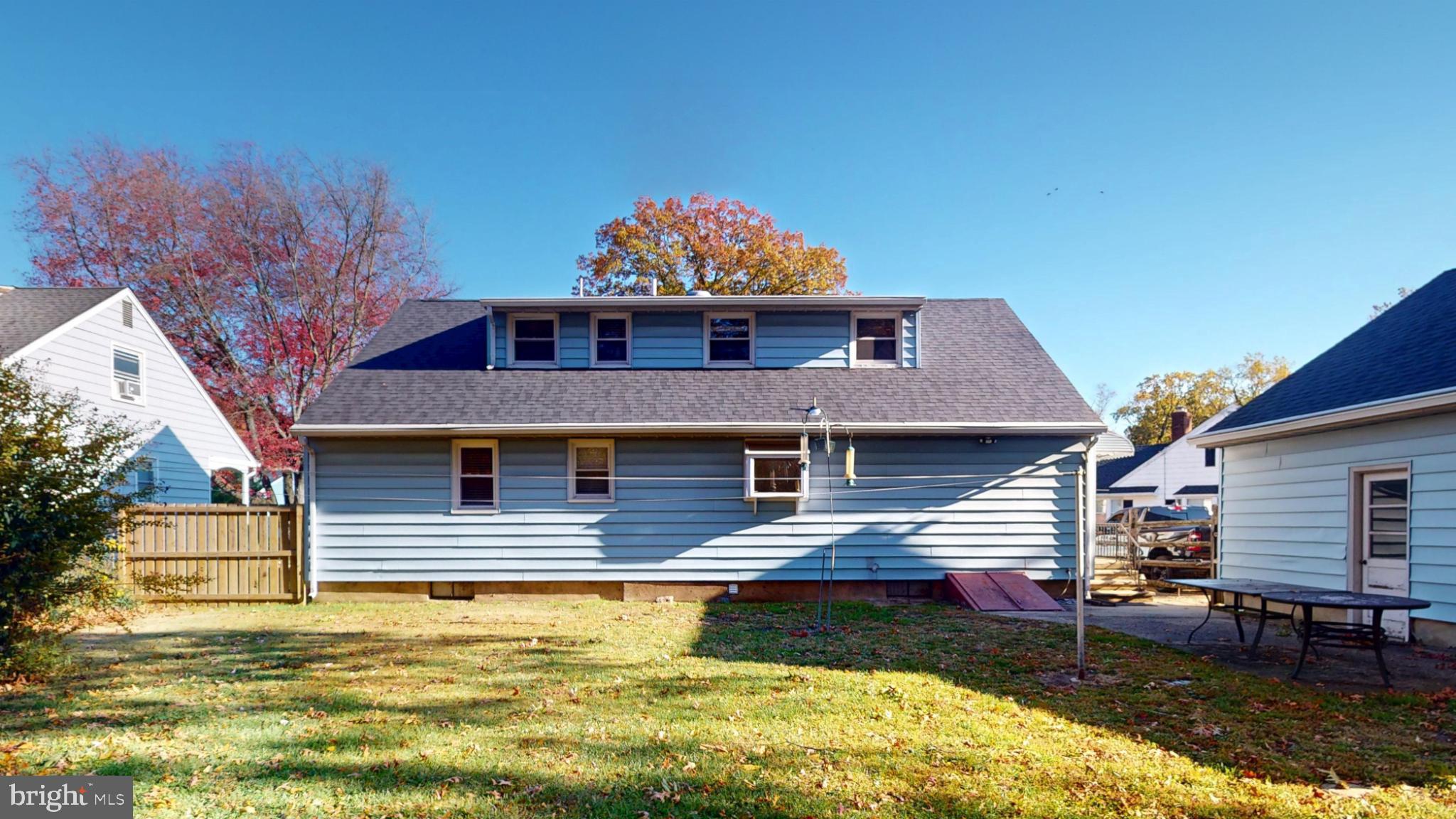316 N WOODSTOCK DRIVE