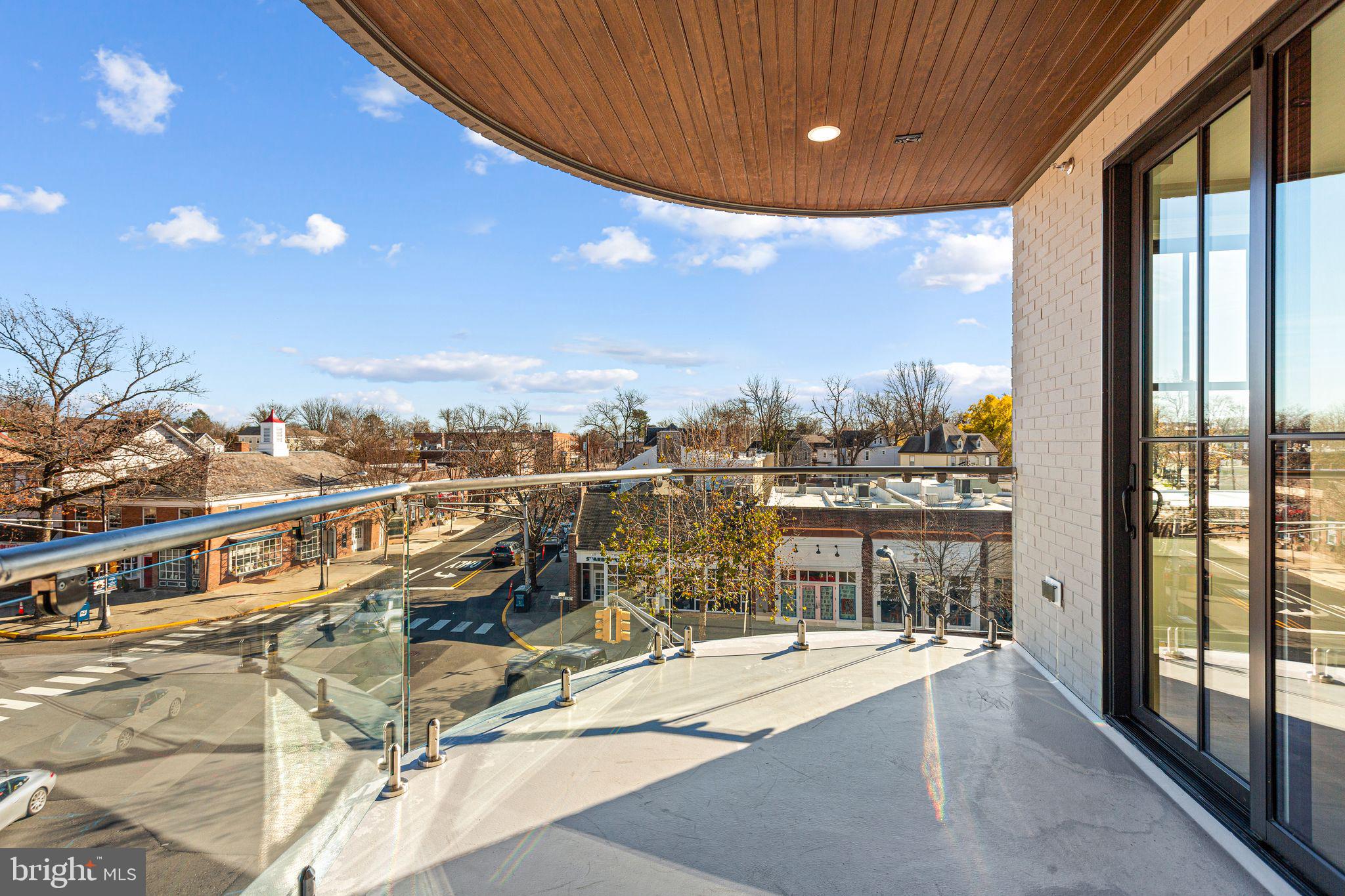 151 KINGS HIGHWAY E A