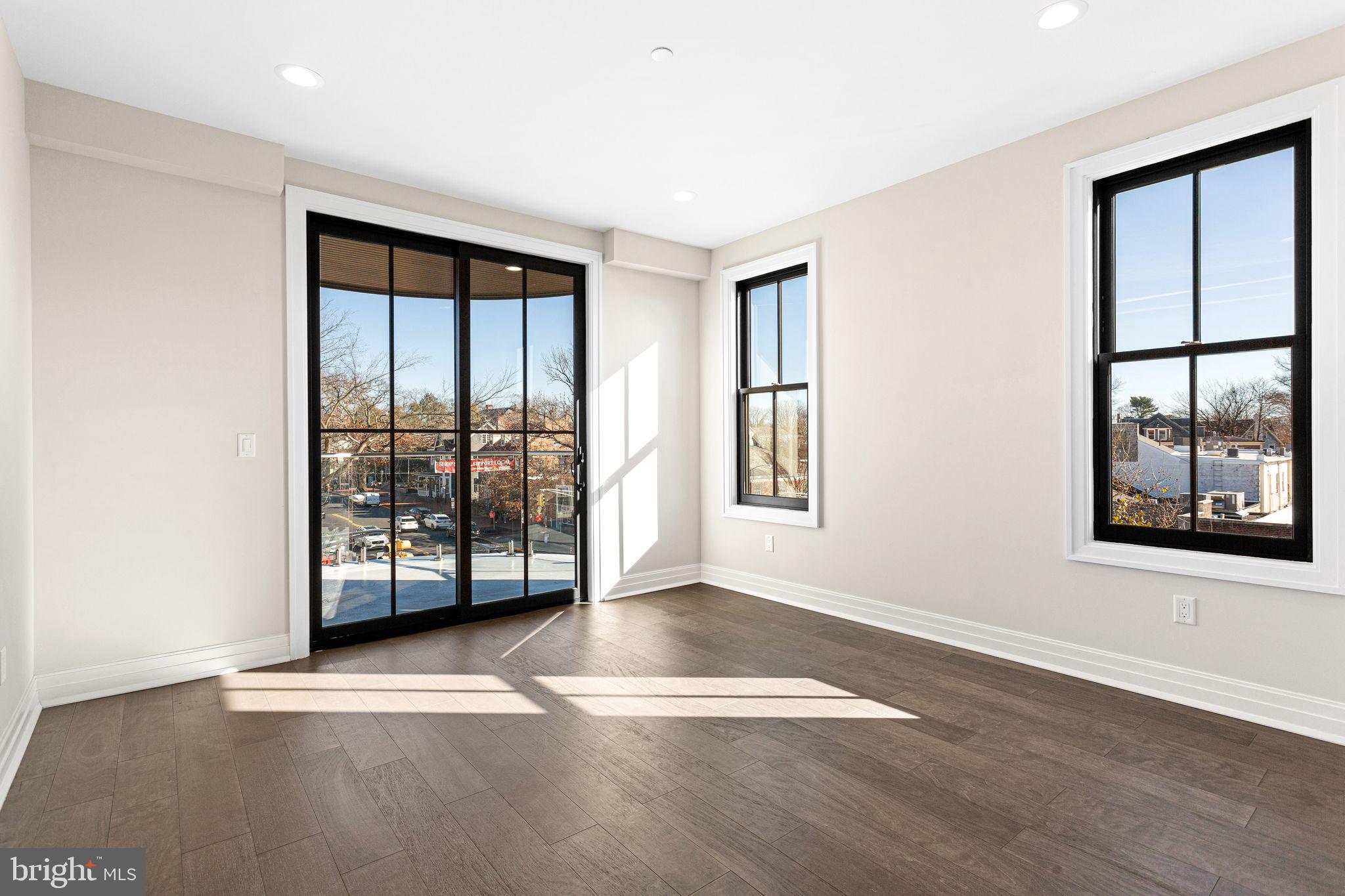 151 KINGS HIGHWAY E A
