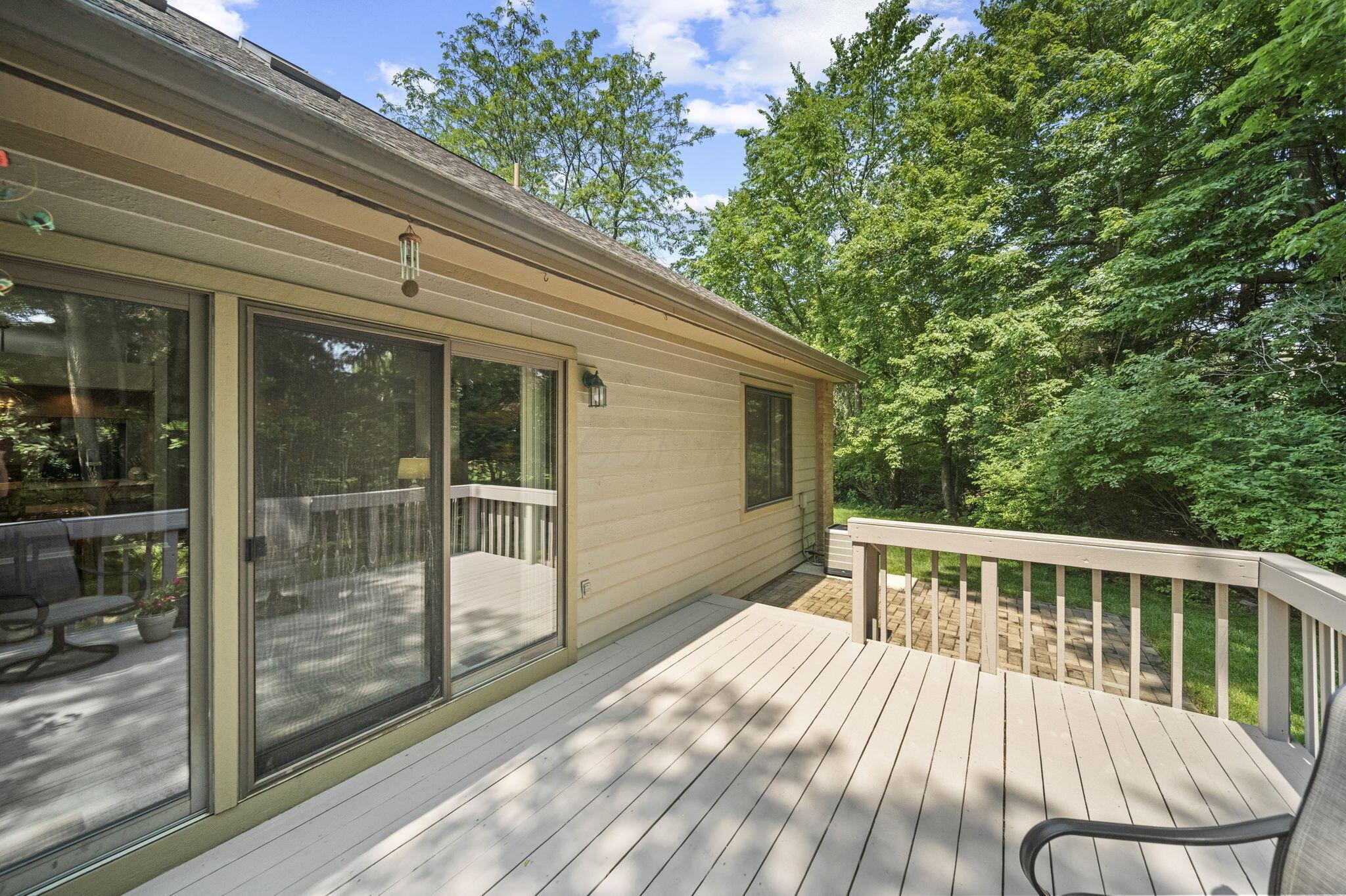 7982 Lewis Avenue, 21