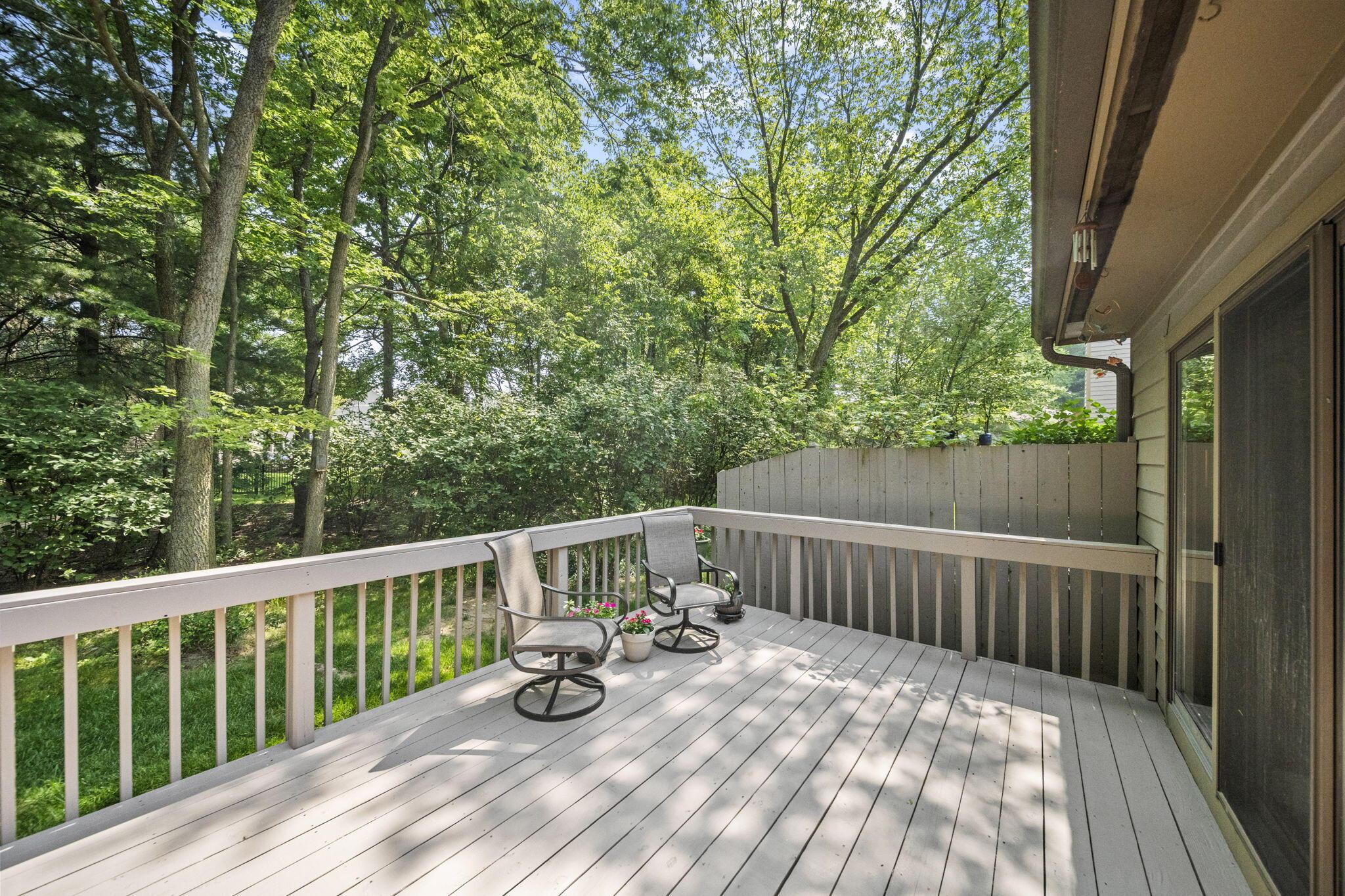 7982 Lewis Avenue, 21