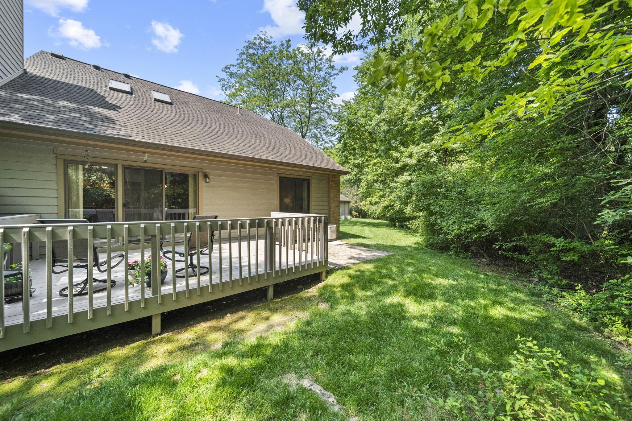 7982 Lewis Avenue, 21