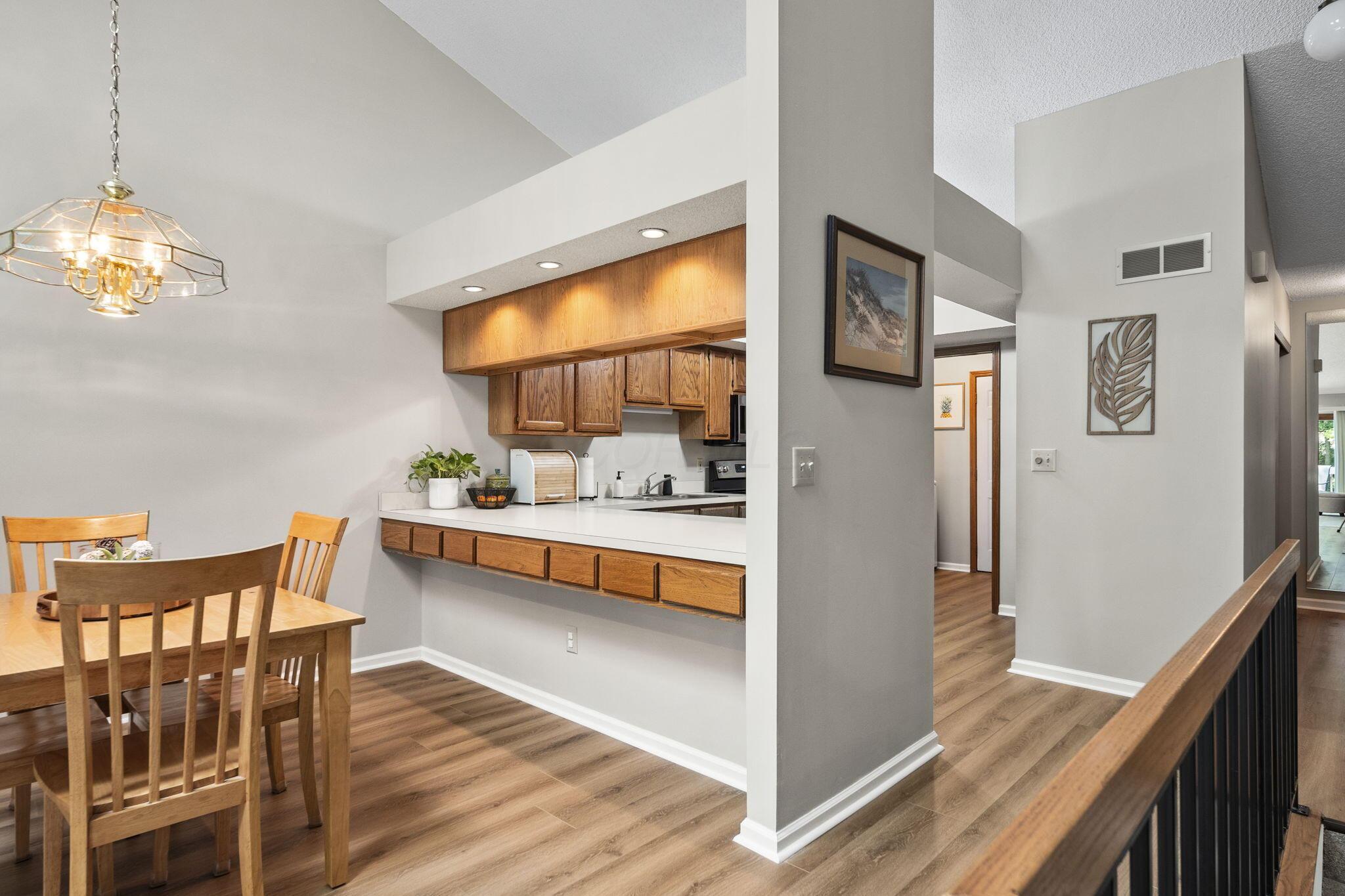7982 Lewis Avenue, 21