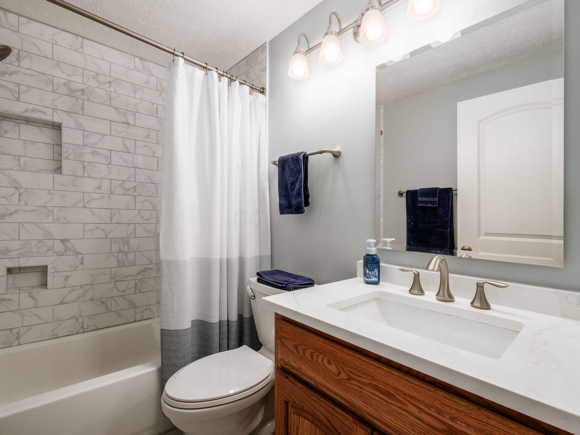 3700 Ravens Glen Drive