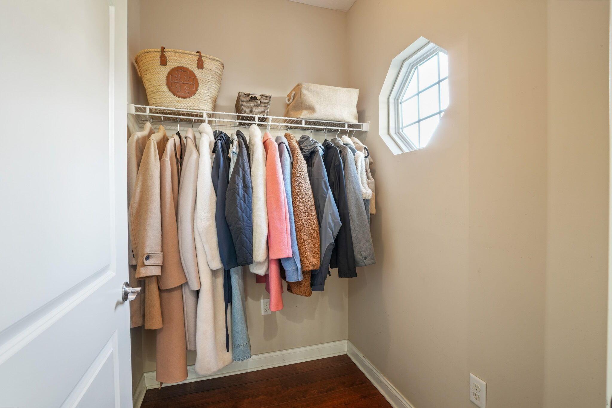 3819 Saint Malo Way, Columbus