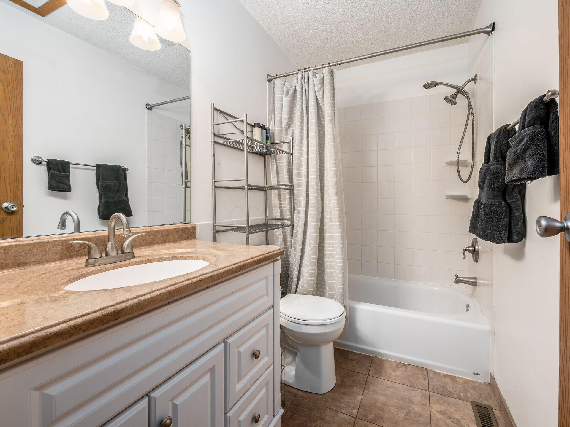 1747 Ridgebury Drive, 137E