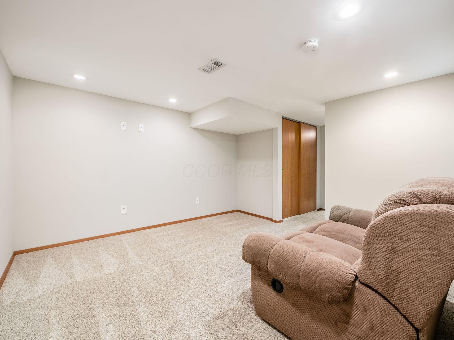 1747 Ridgebury Drive, 137E