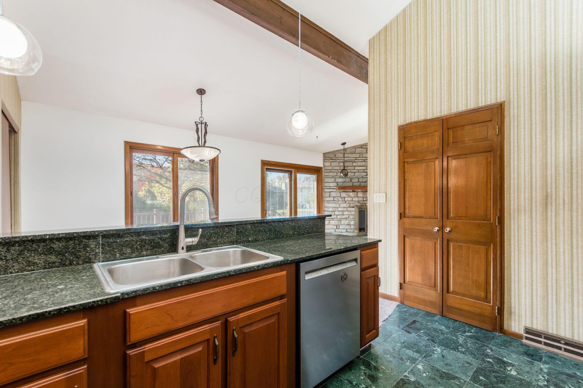 1501 Bridgeton Drive