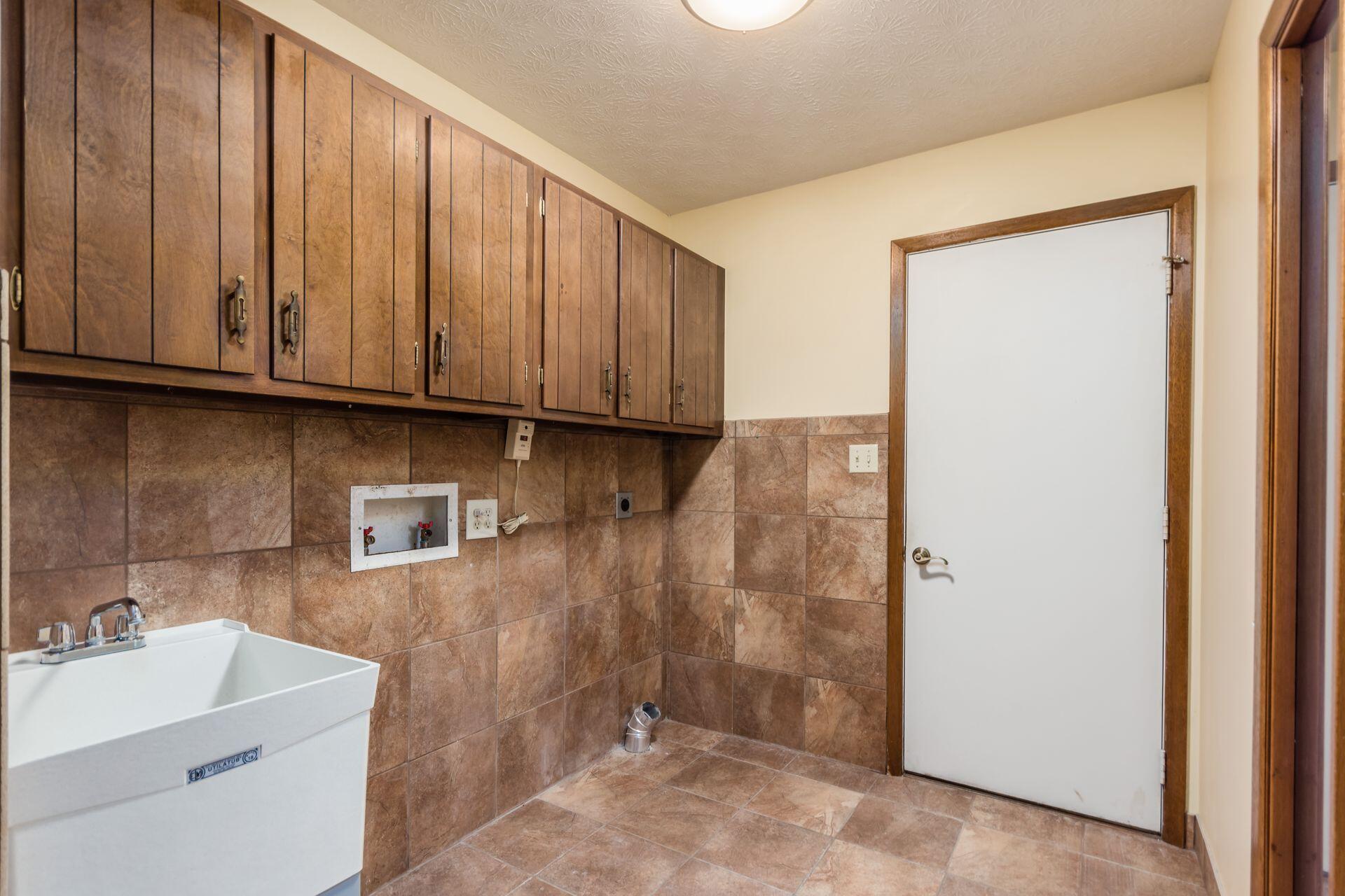 1501 Bridgeton Drive