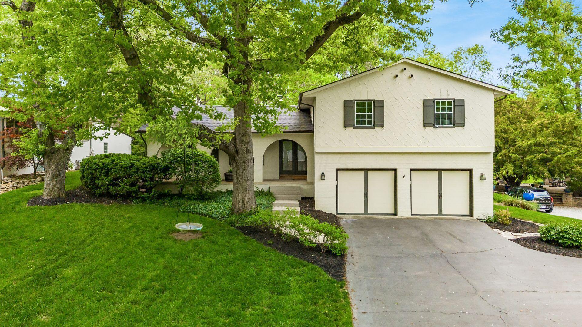 2792 Stratford Drive