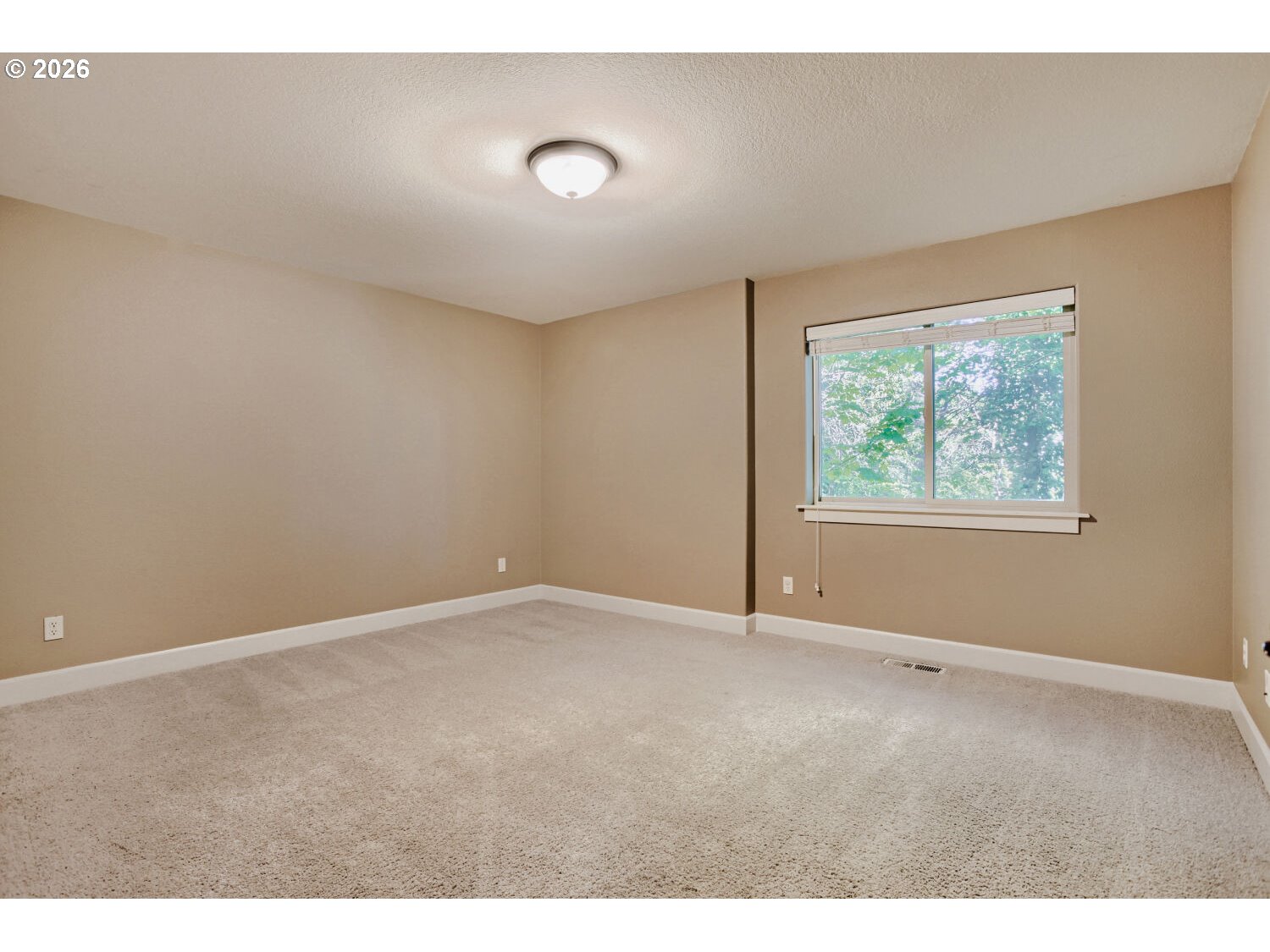 2020 SUNSET AVE