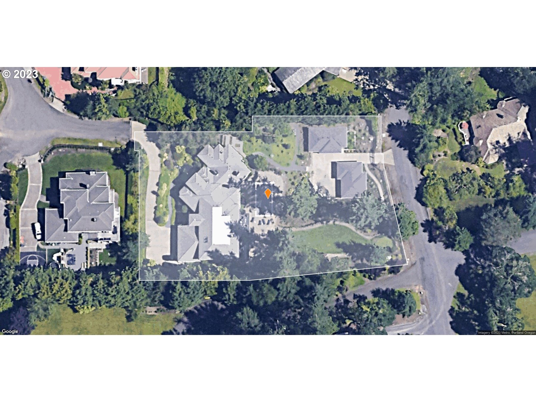 1186 CRESTLINE CT