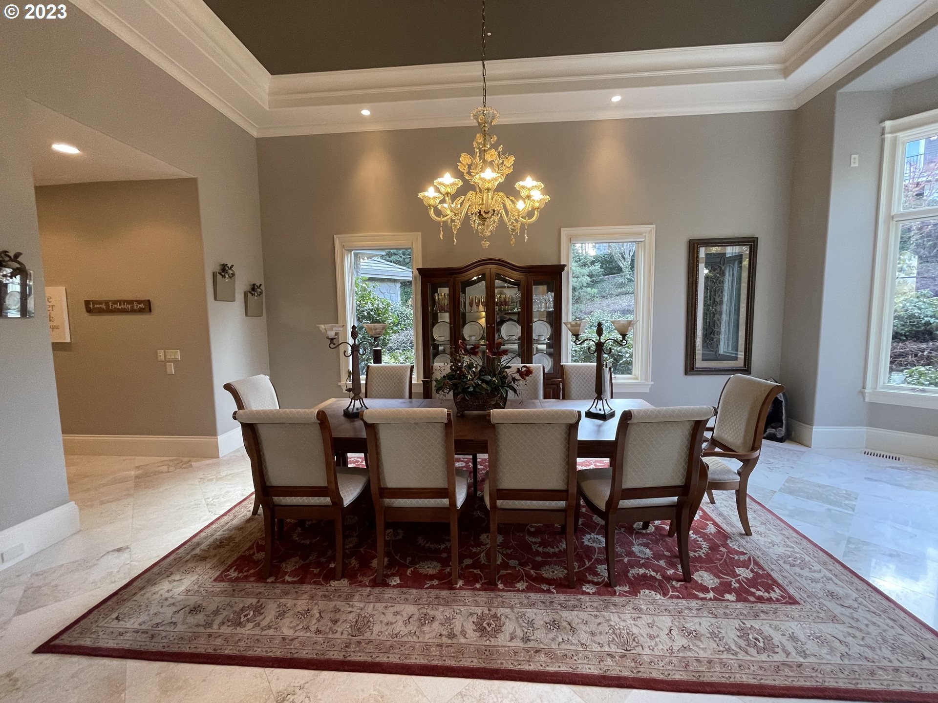 1186 CRESTLINE CT