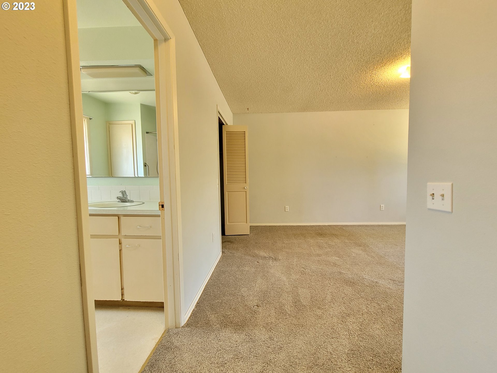 22406 NW 11TH AVE