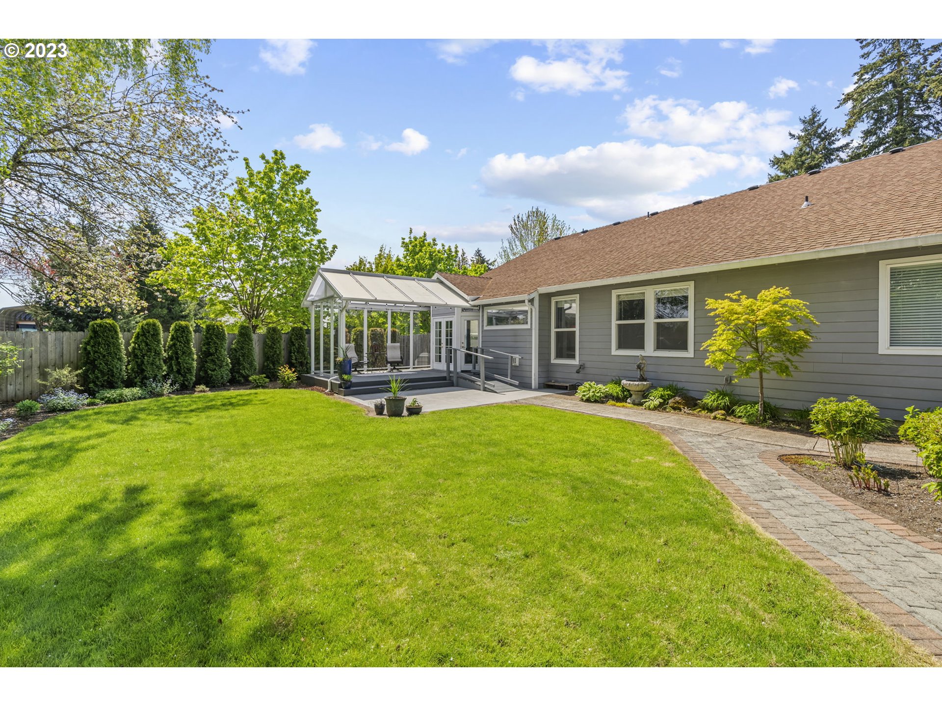 1101 NE 89TH AVE