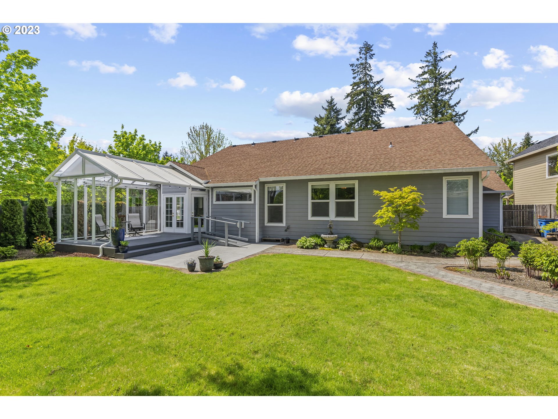1101 NE 89TH AVE