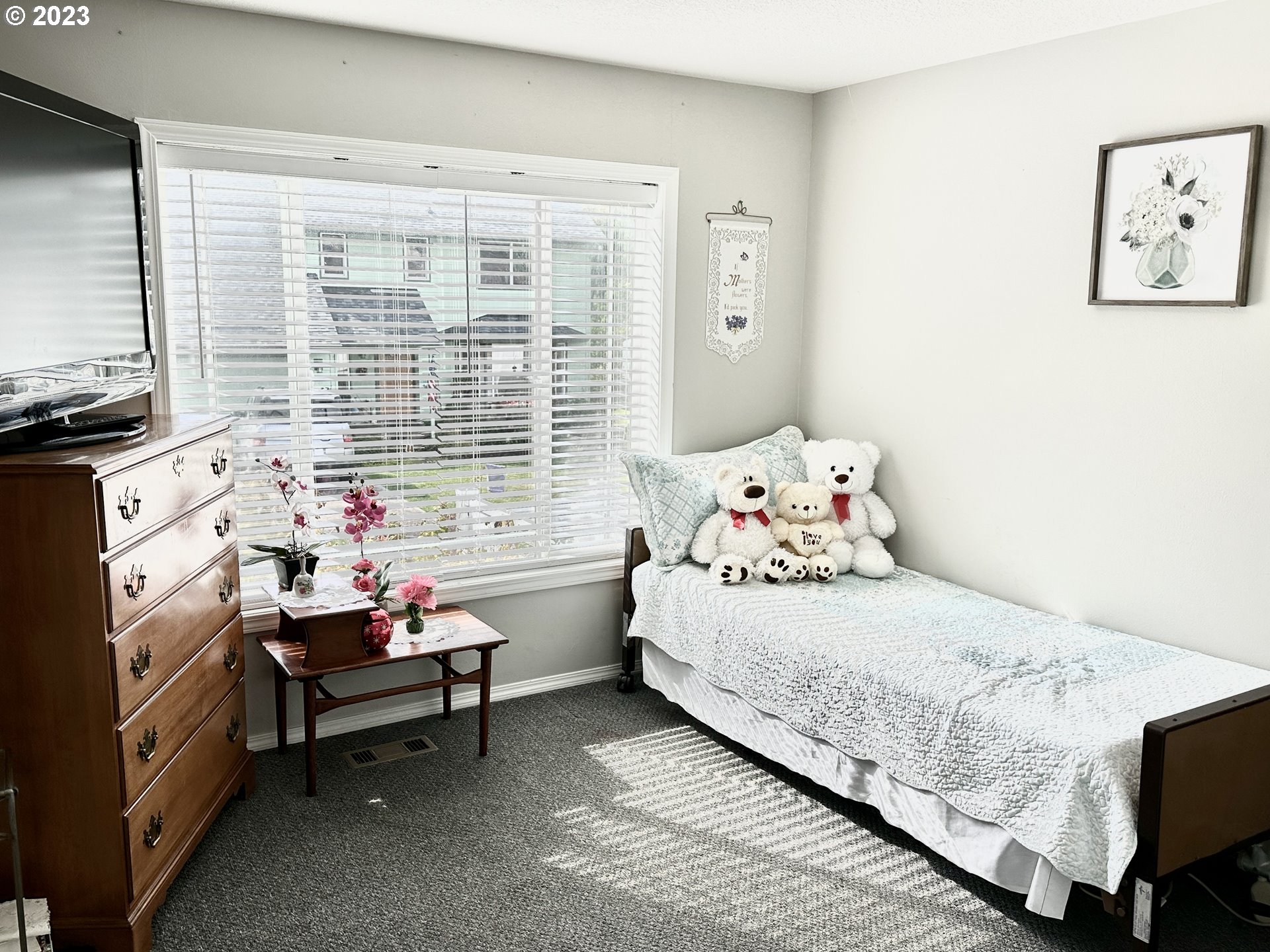 206 NW 98TH CIR