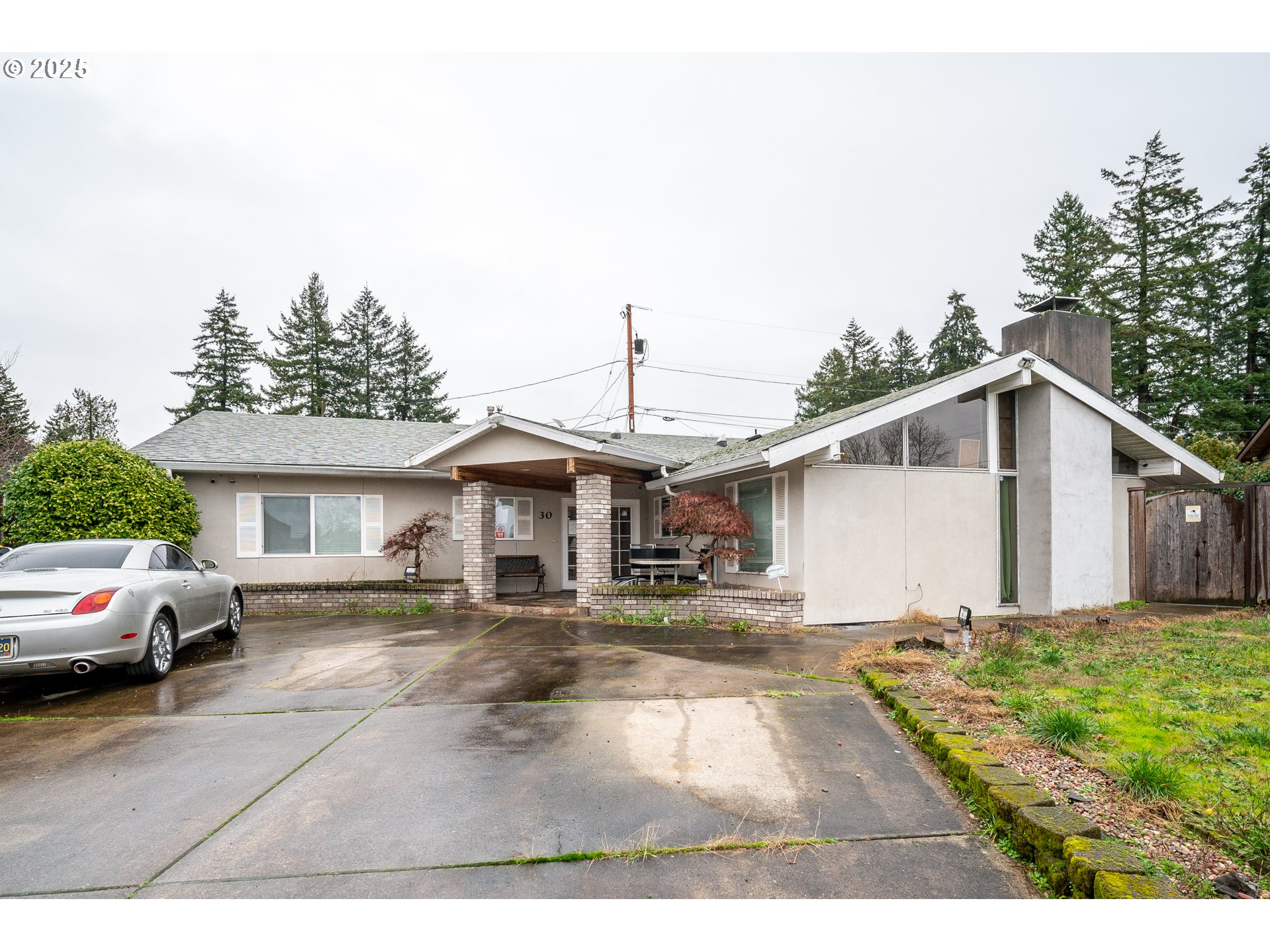 30 NE 125TH PL