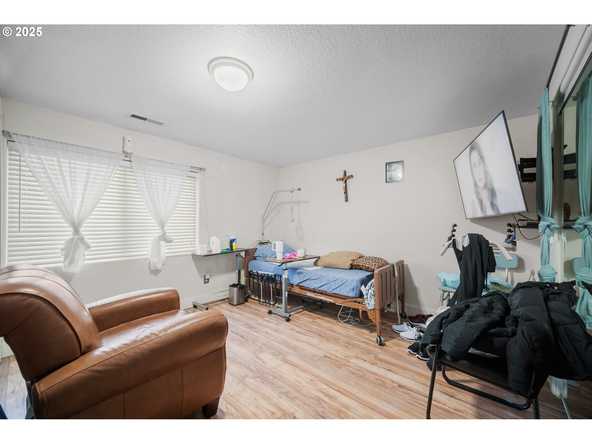 30 NE 125TH PL