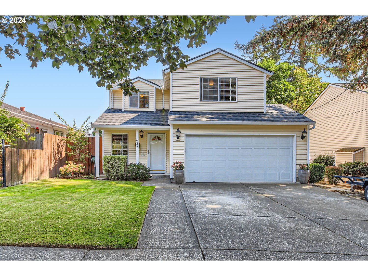 682 NE 165TH AVE