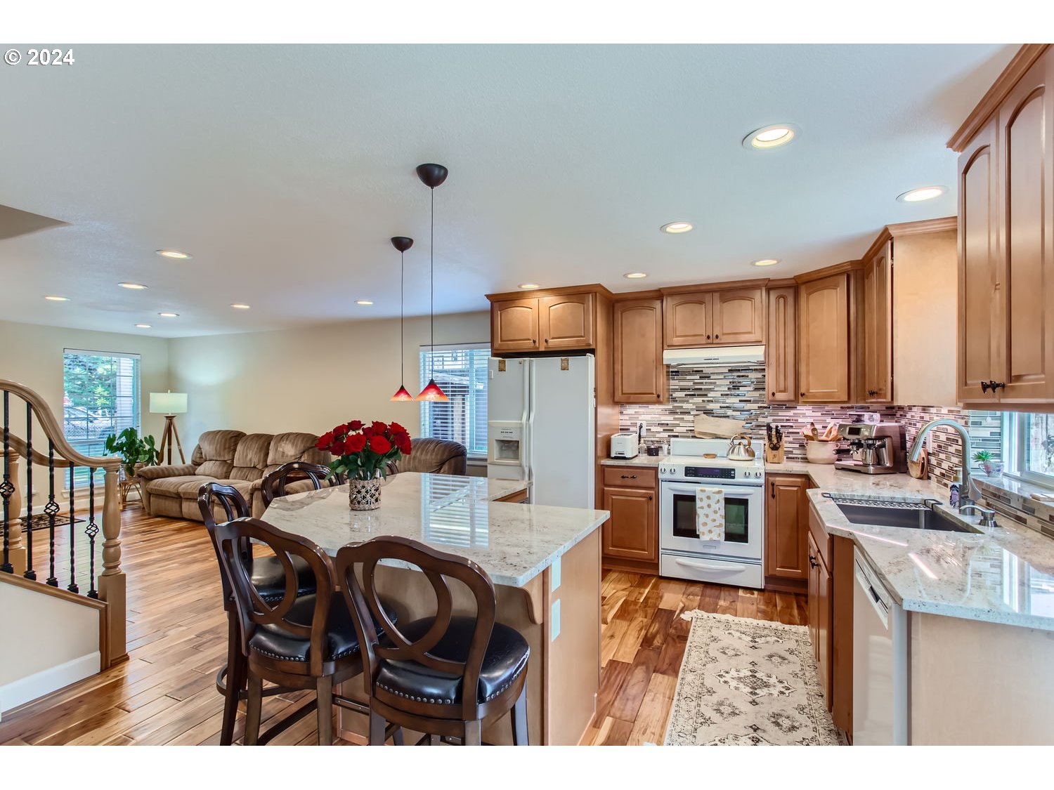 682 NE 165TH AVE